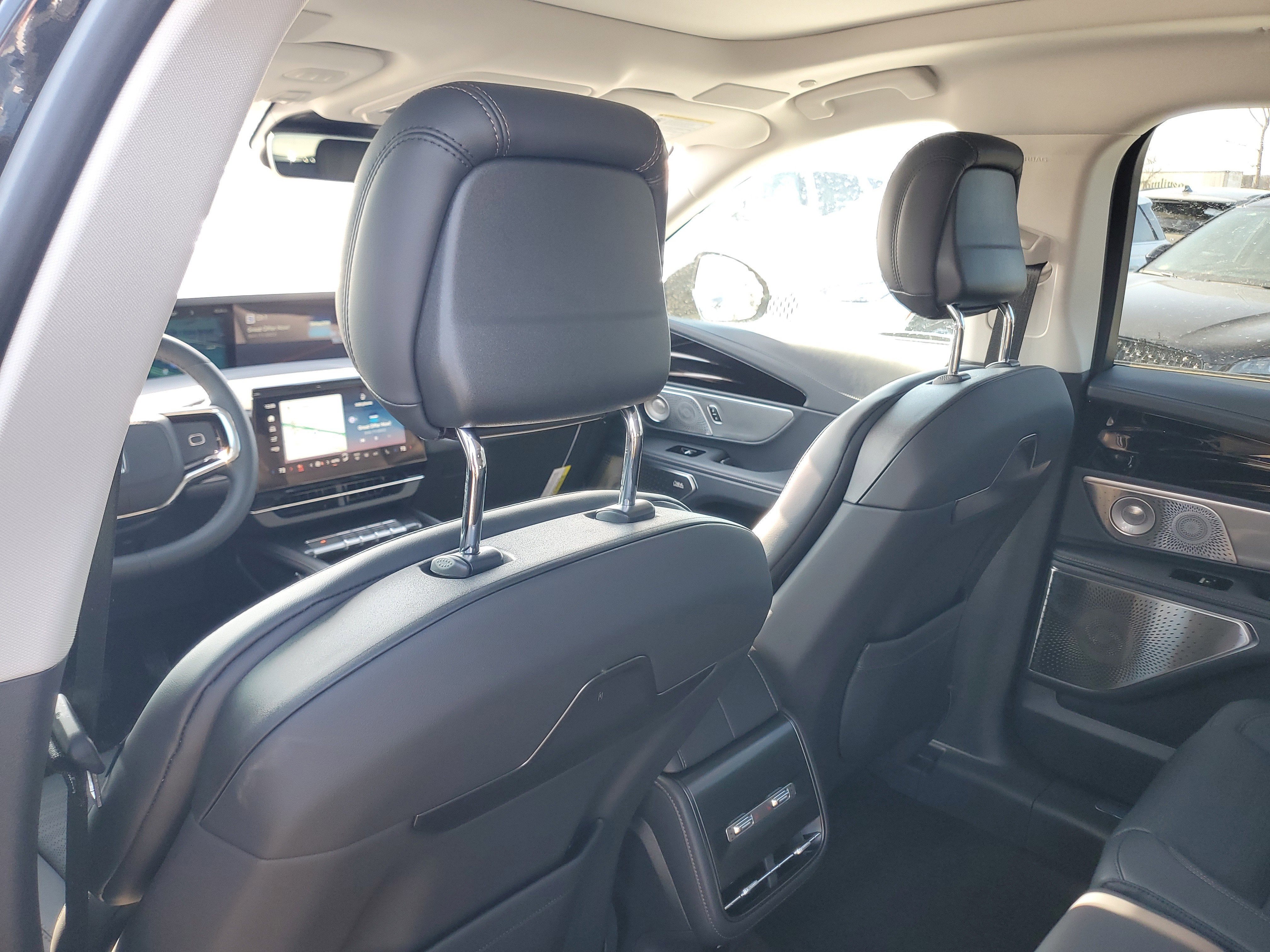 2026 Lincoln Nautilus Reserve Hybrid