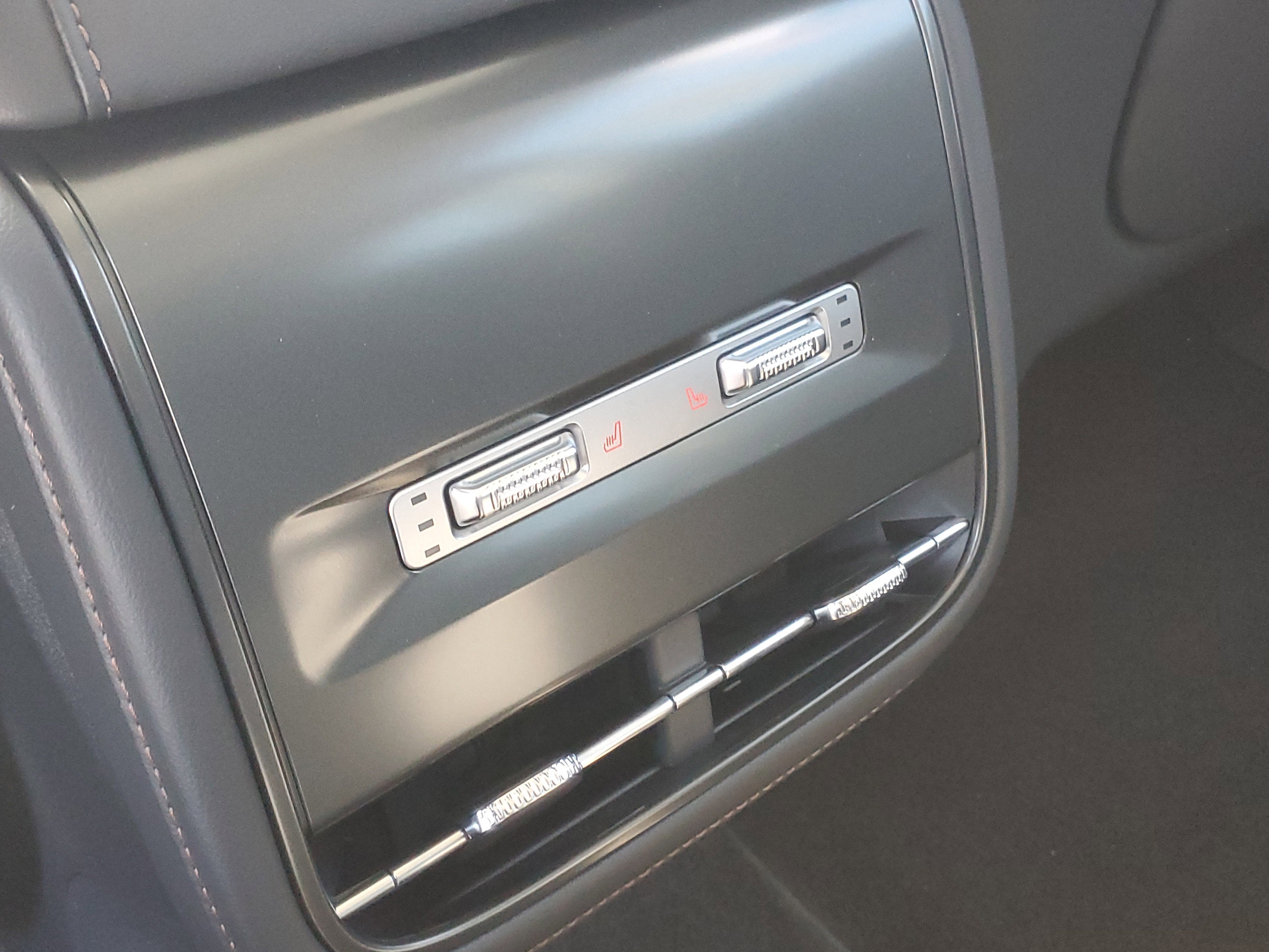 2026 Lincoln Nautilus Reserve Hybrid