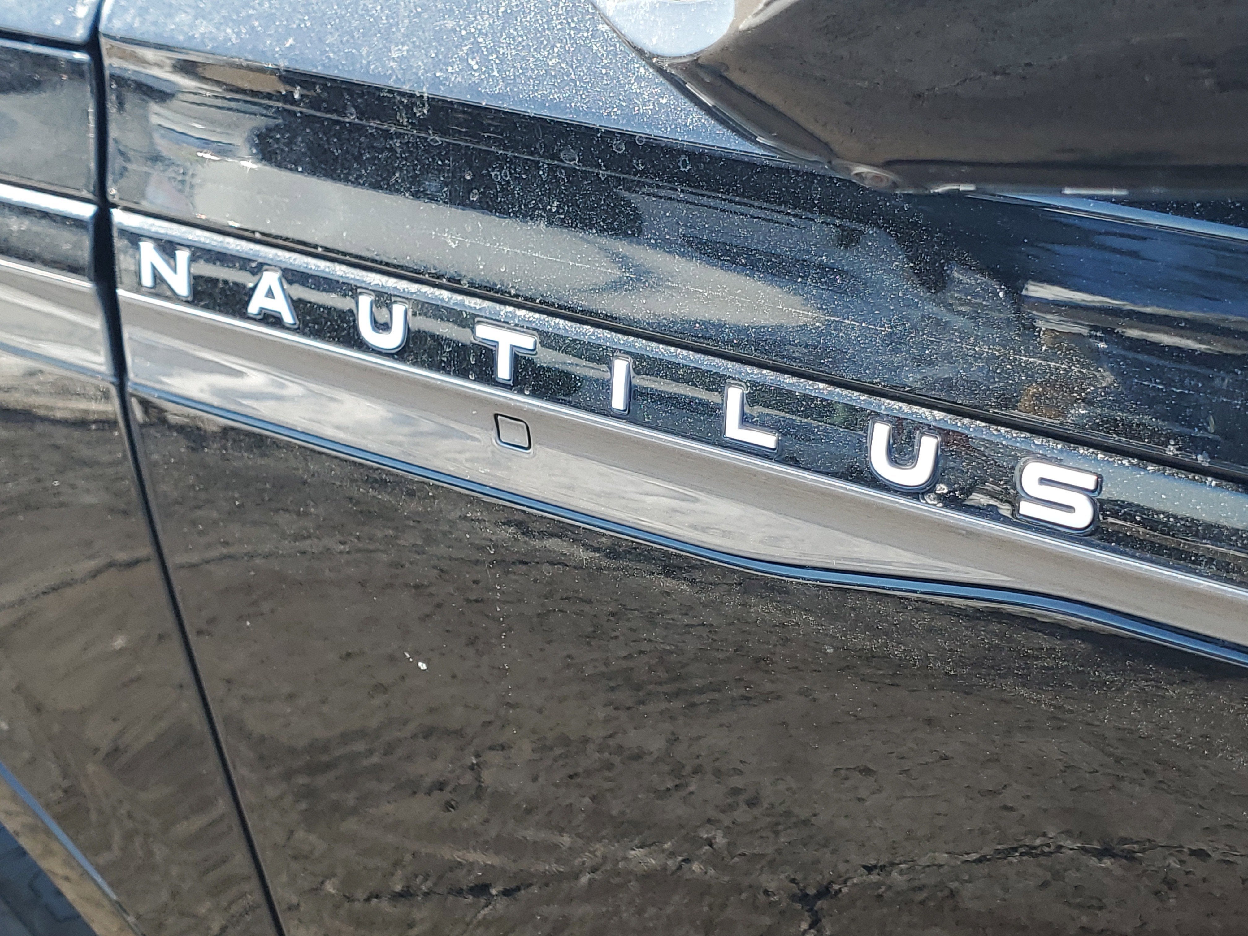 2026 Lincoln Nautilus Reserve Hybrid