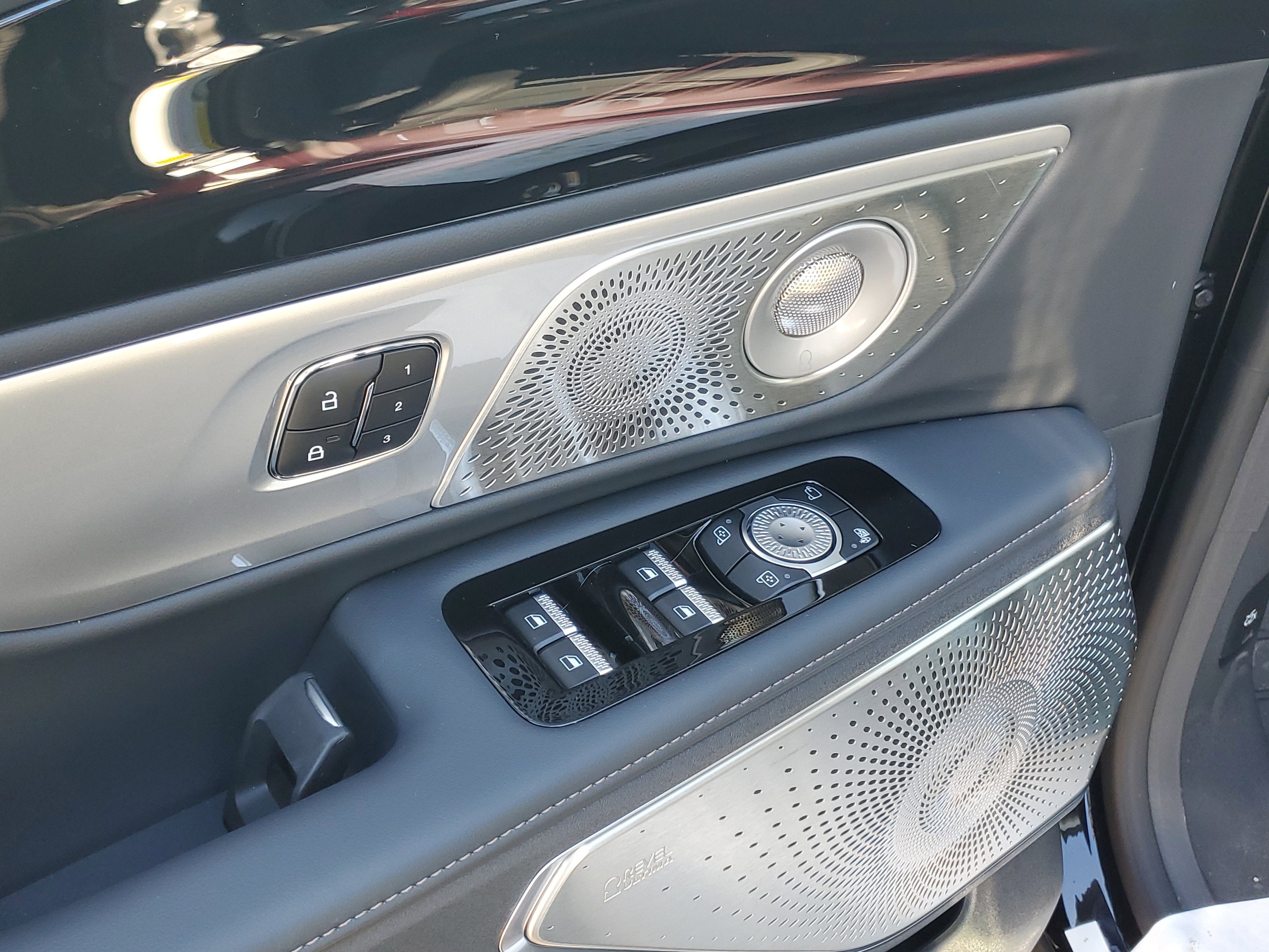 2026 Lincoln Nautilus Reserve Hybrid