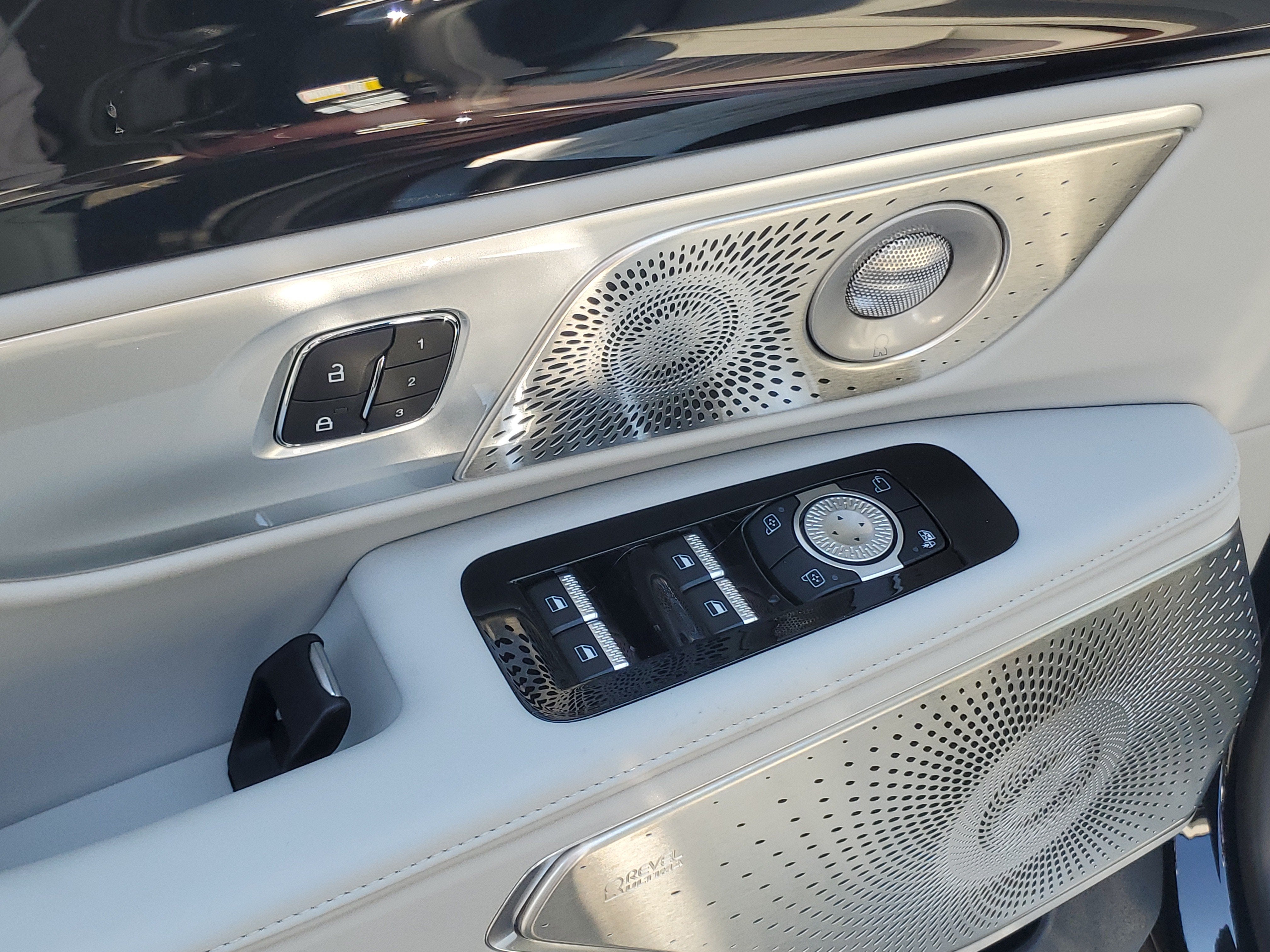 2026 Lincoln Nautilus Reserve Hybrid