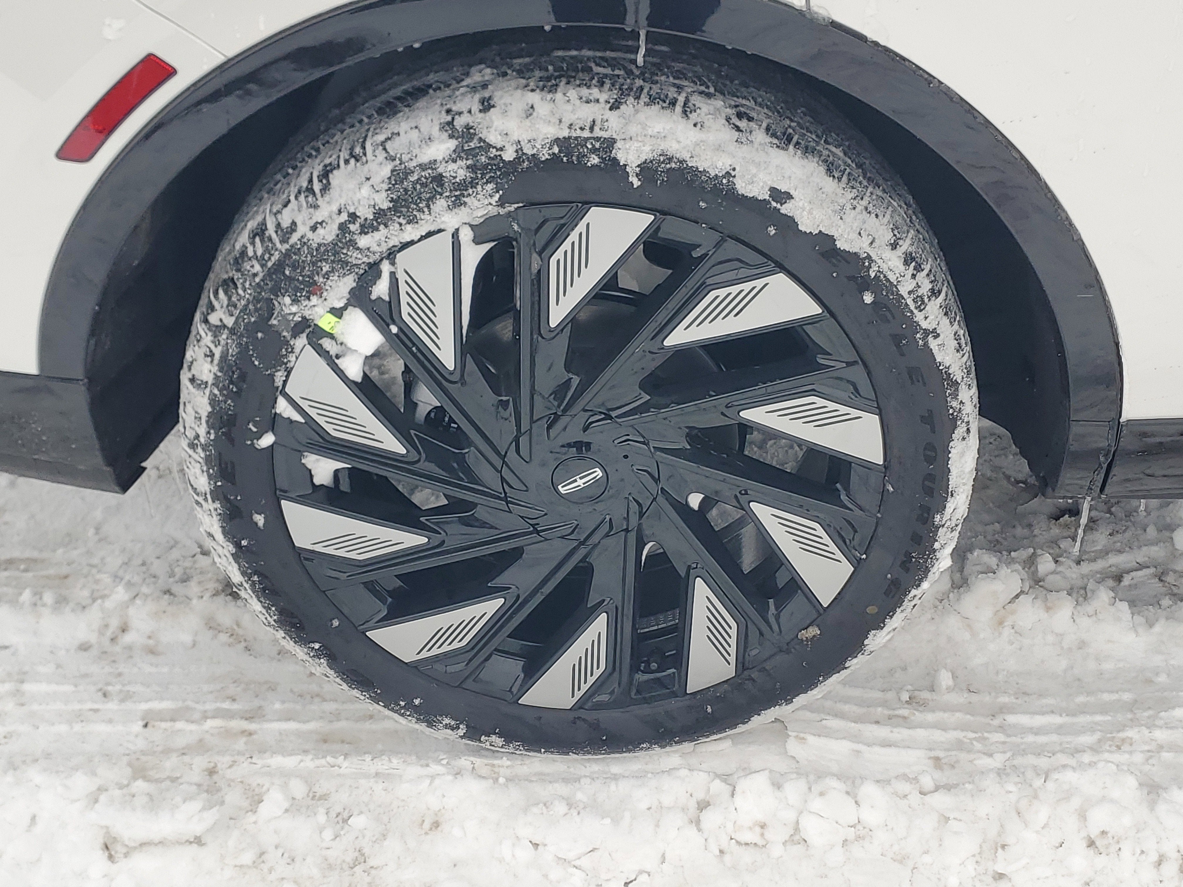 2026 Lincoln Nautilus Reserve Hybrid