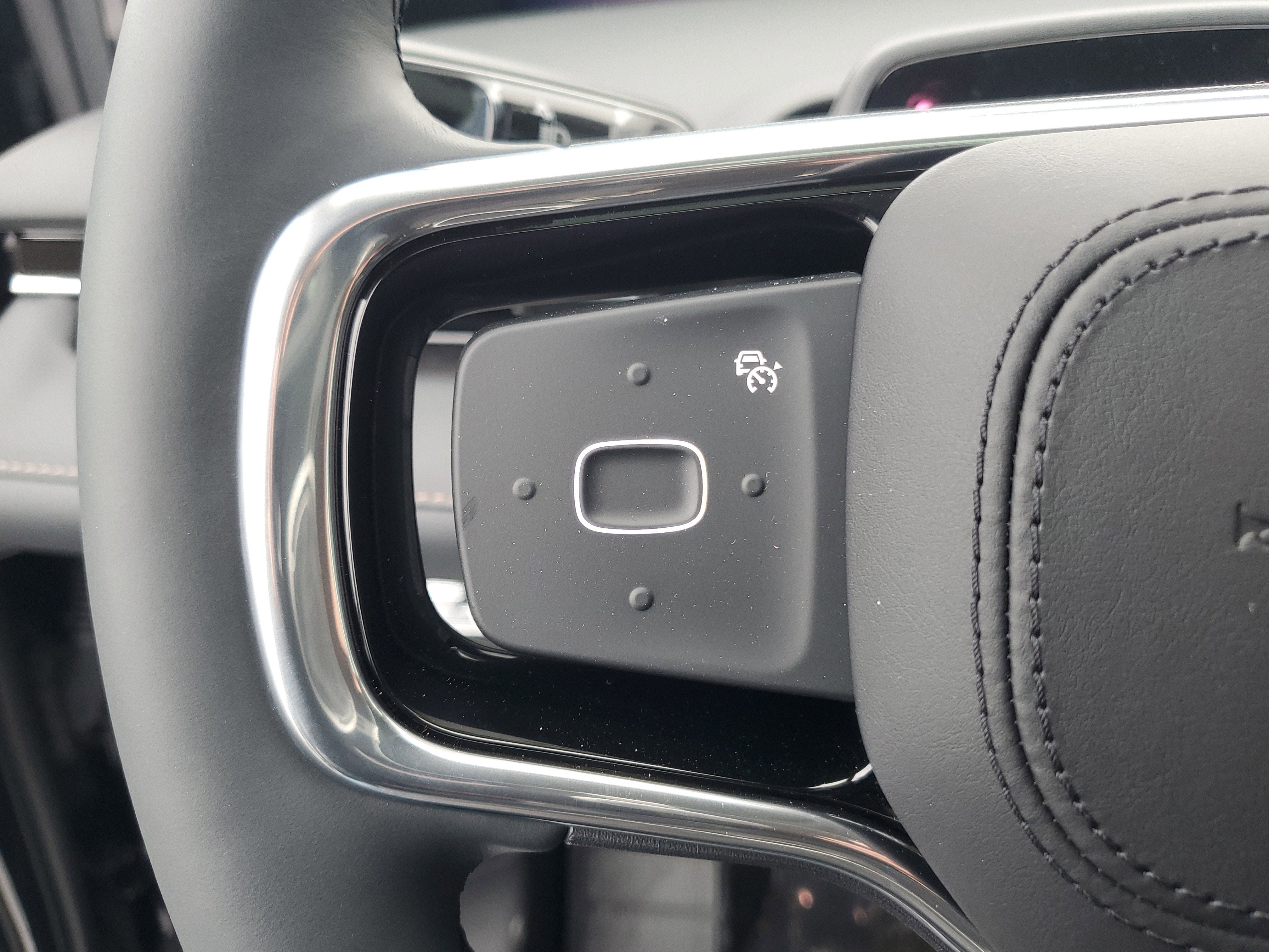 2026 Lincoln Nautilus Reserve Hybrid