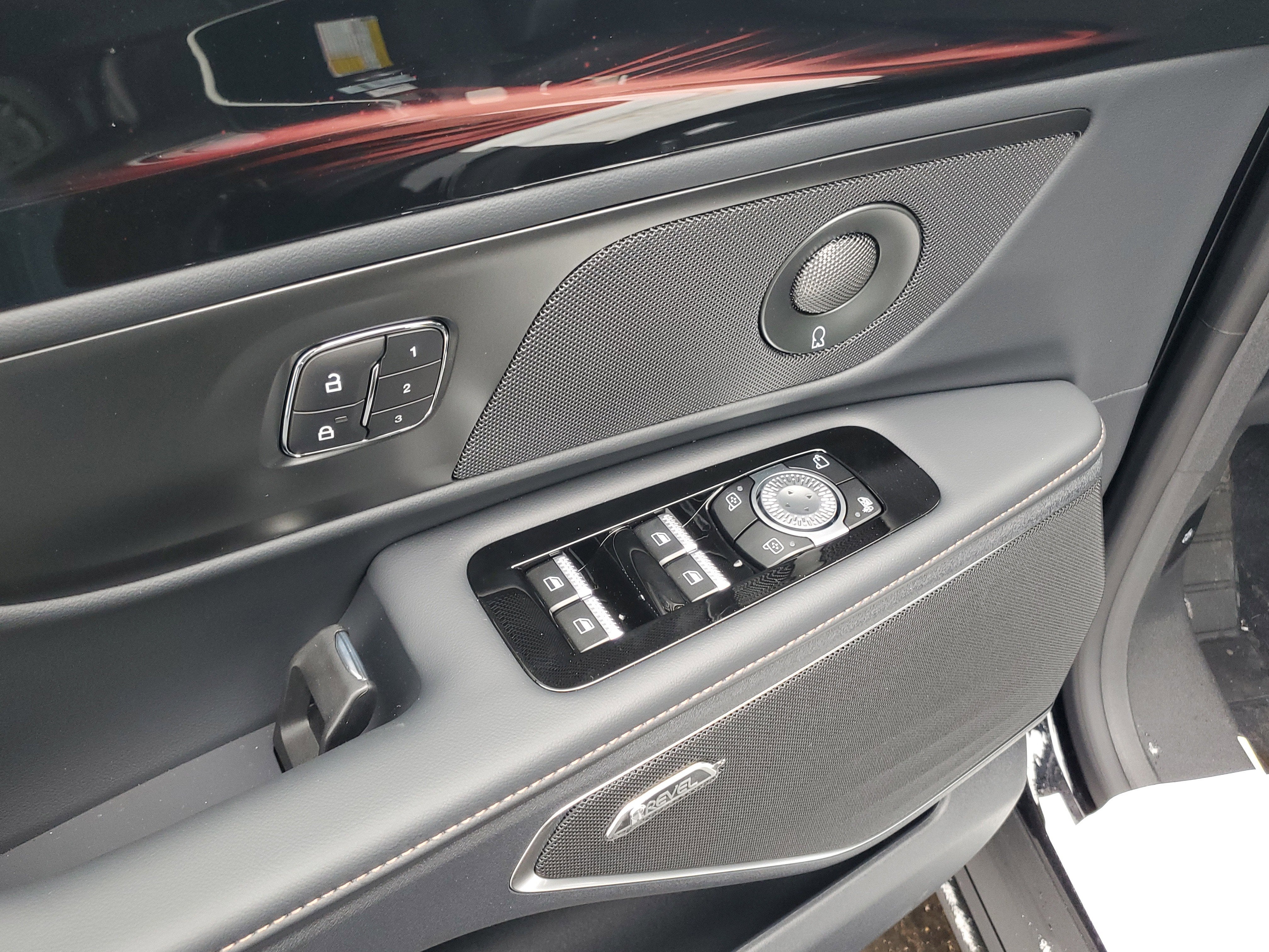 2026 Lincoln Nautilus Reserve Hybrid