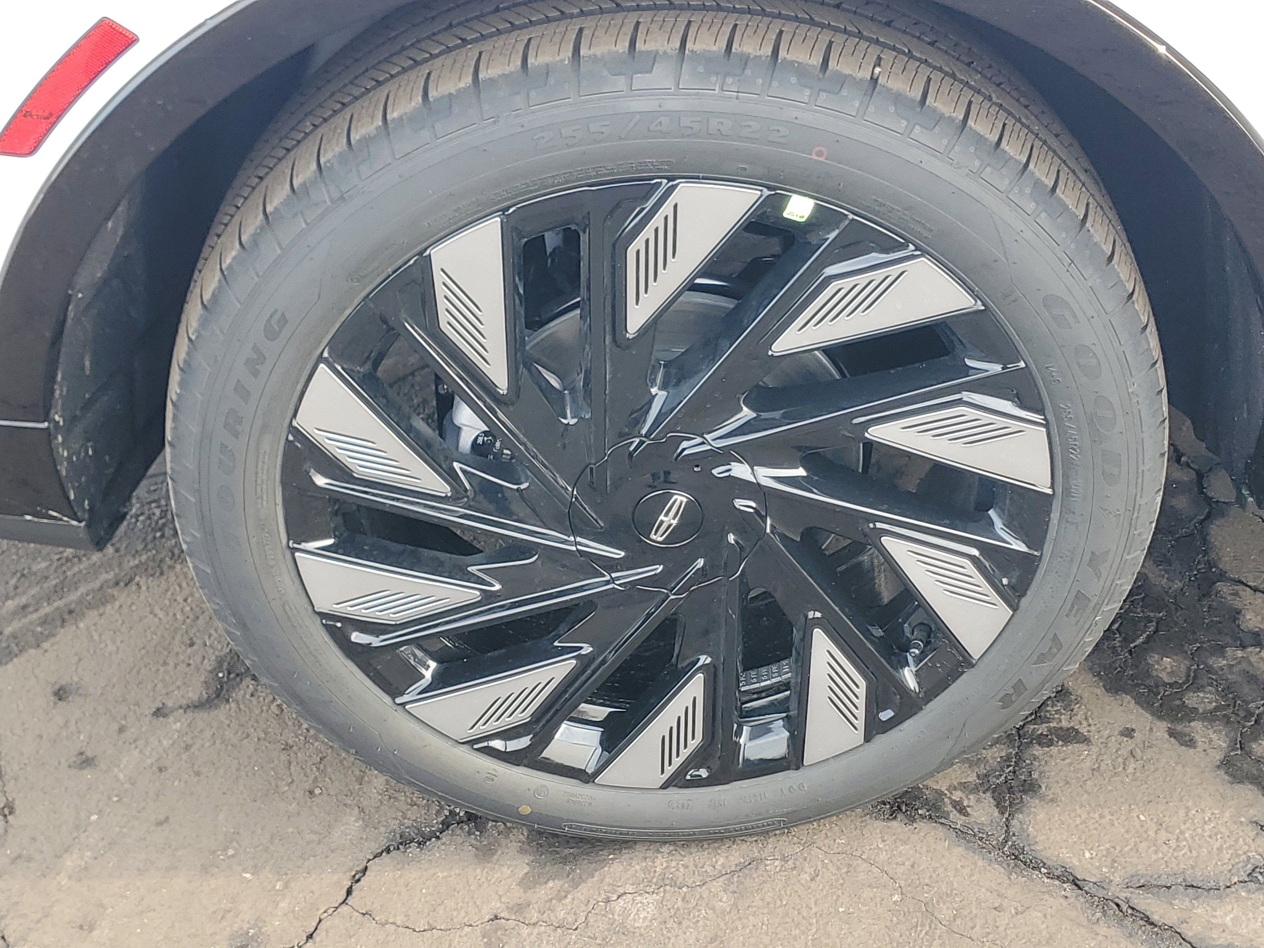 2026 Lincoln Nautilus Reserve Hybrid