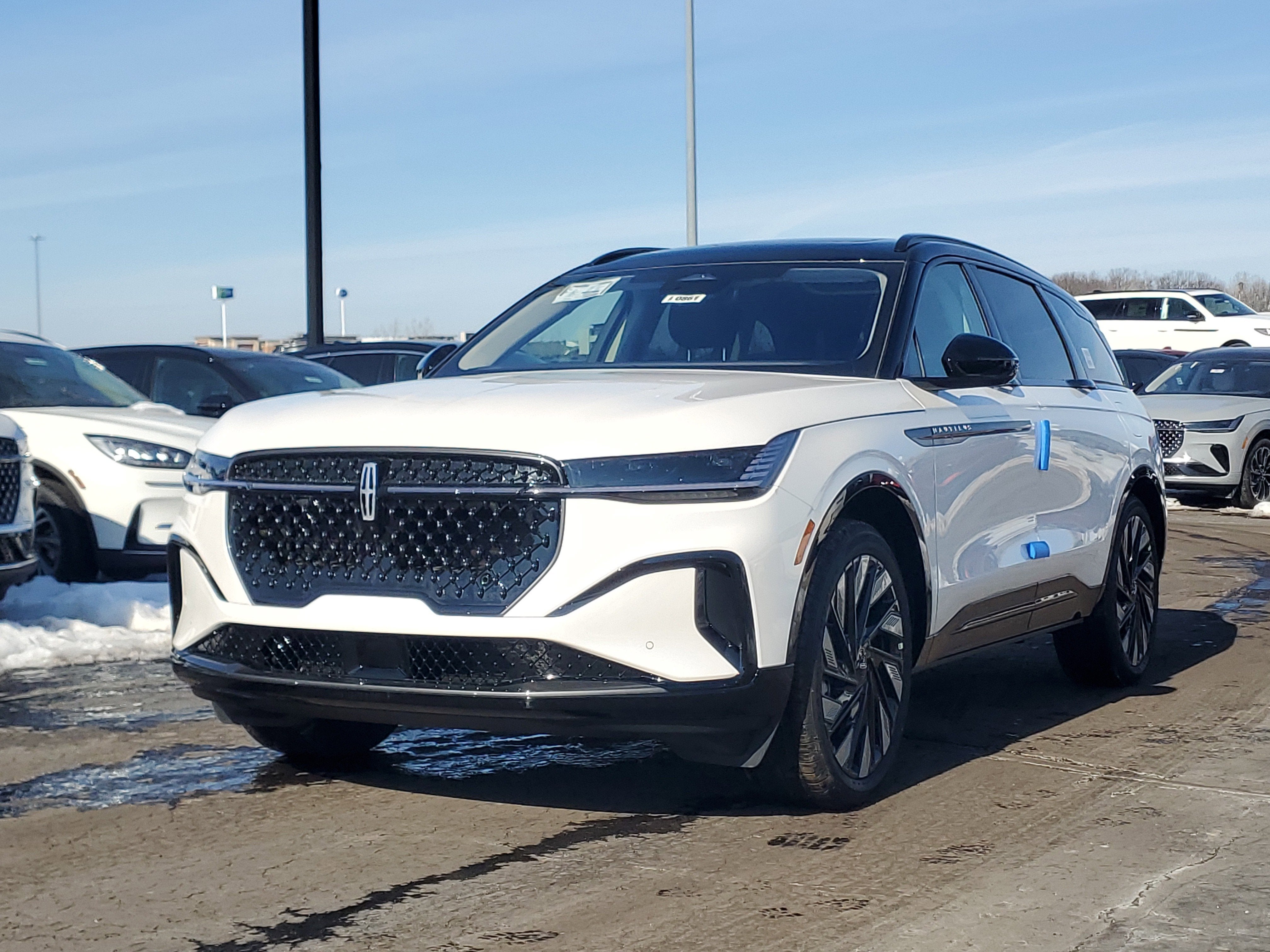 2026 Lincoln Nautilus Reserve Hybrid