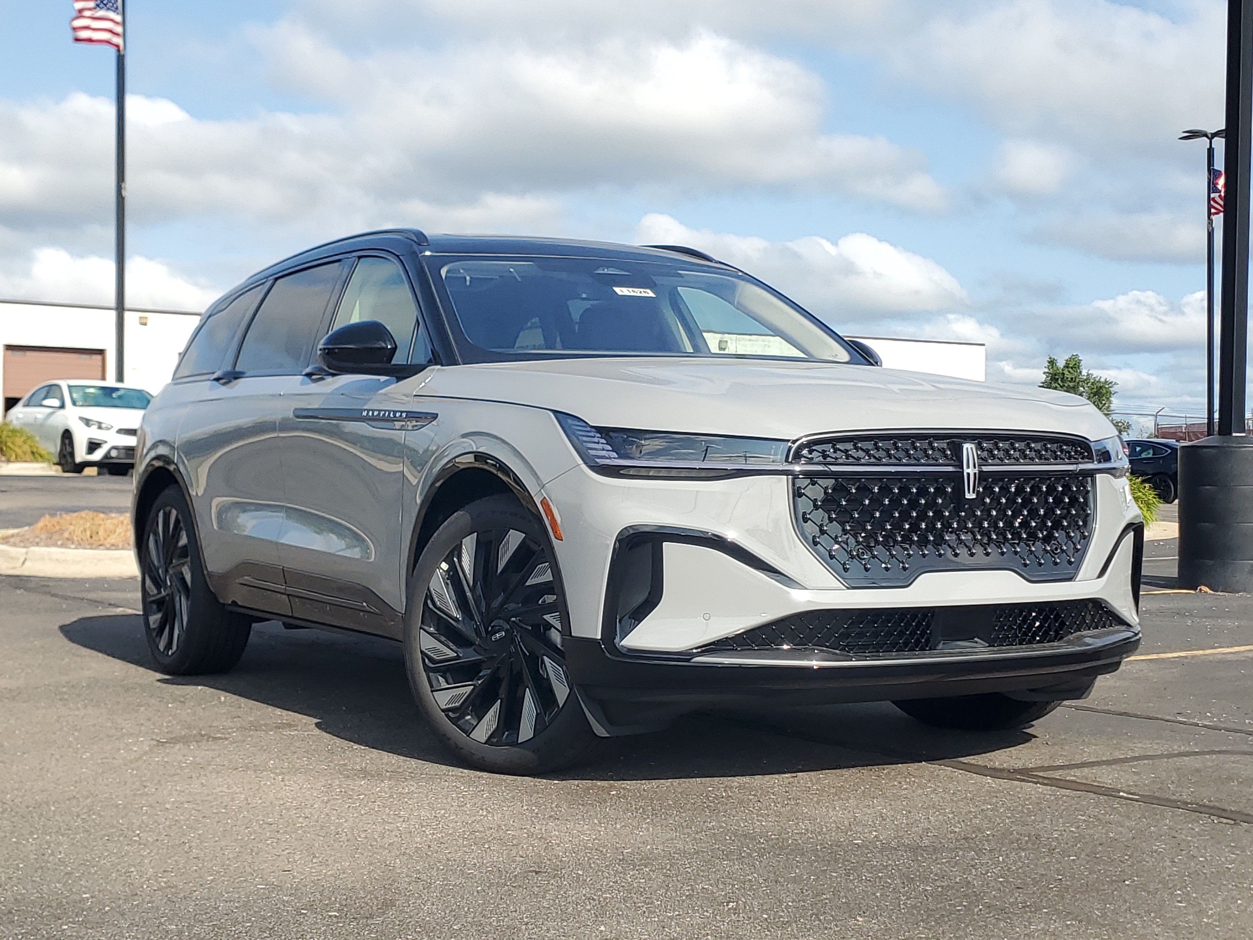 2026 Lincoln Nautilus Reserve Hybrid