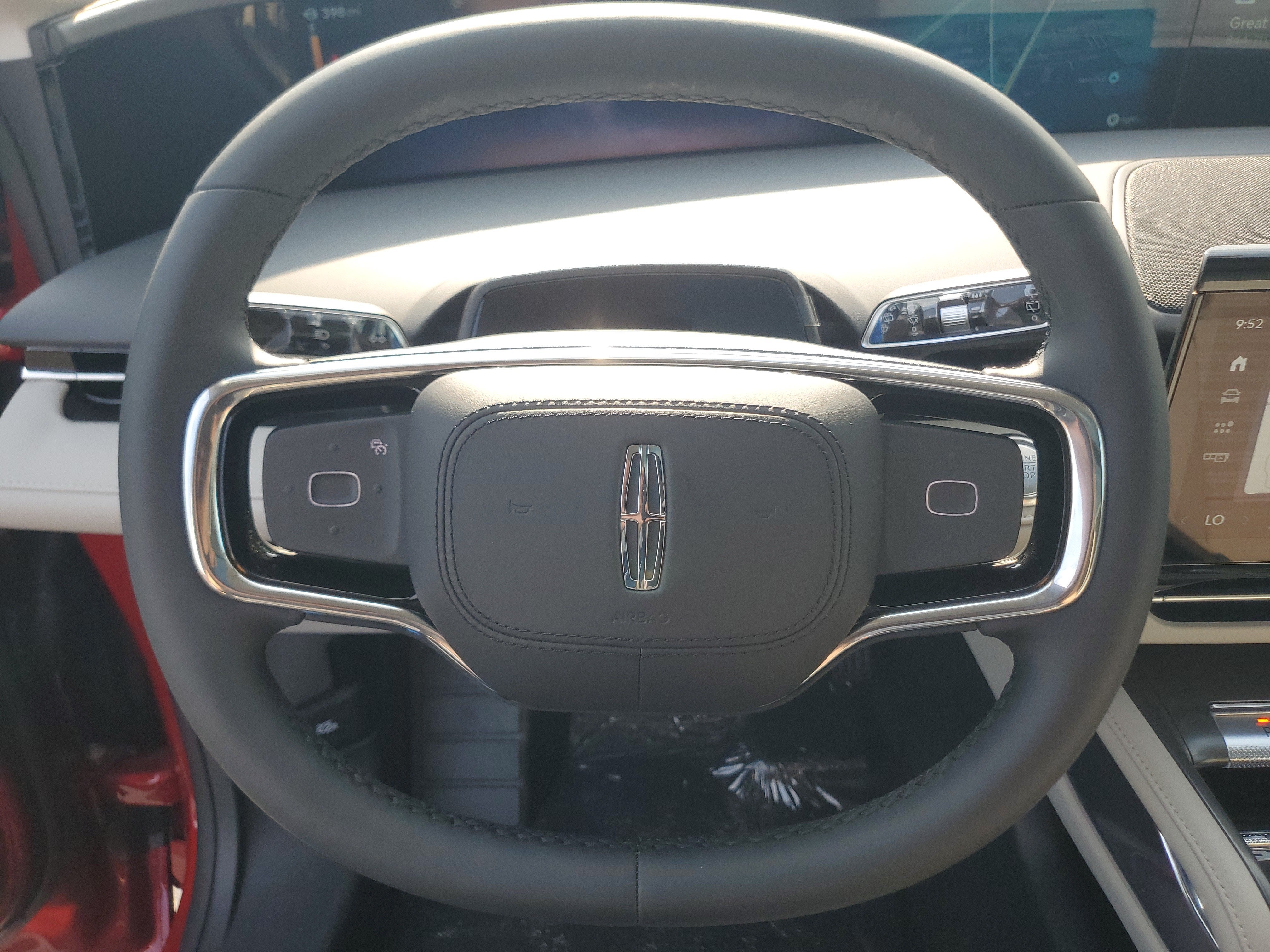 2026 Lincoln Nautilus Reserve Hybrid