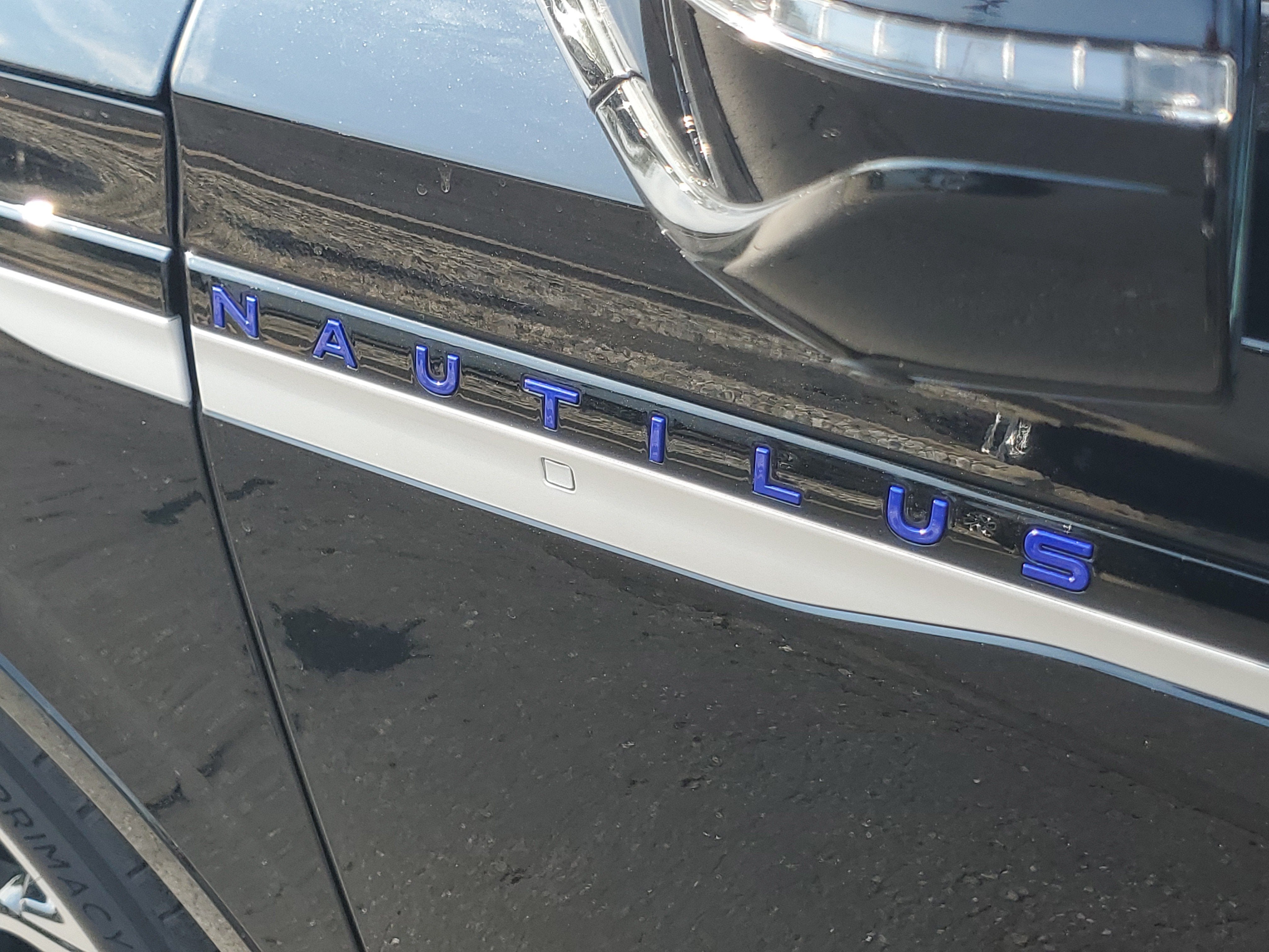 2026 Lincoln Nautilus Reserve Hybrid