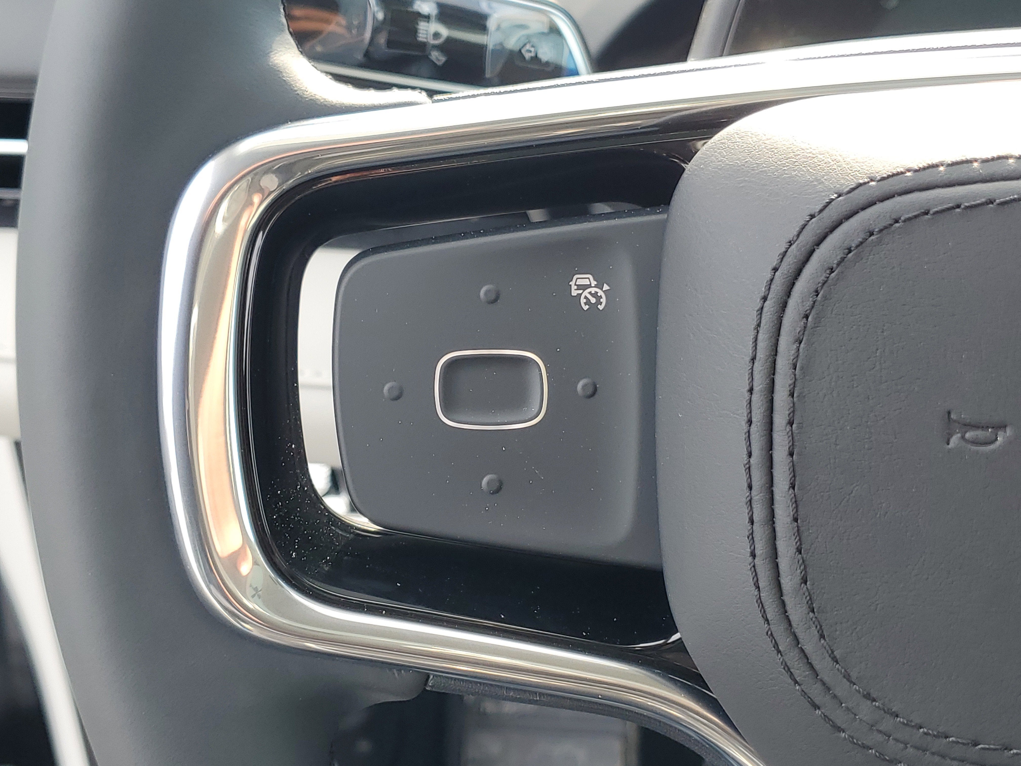 2026 Lincoln Nautilus Reserve Hybrid