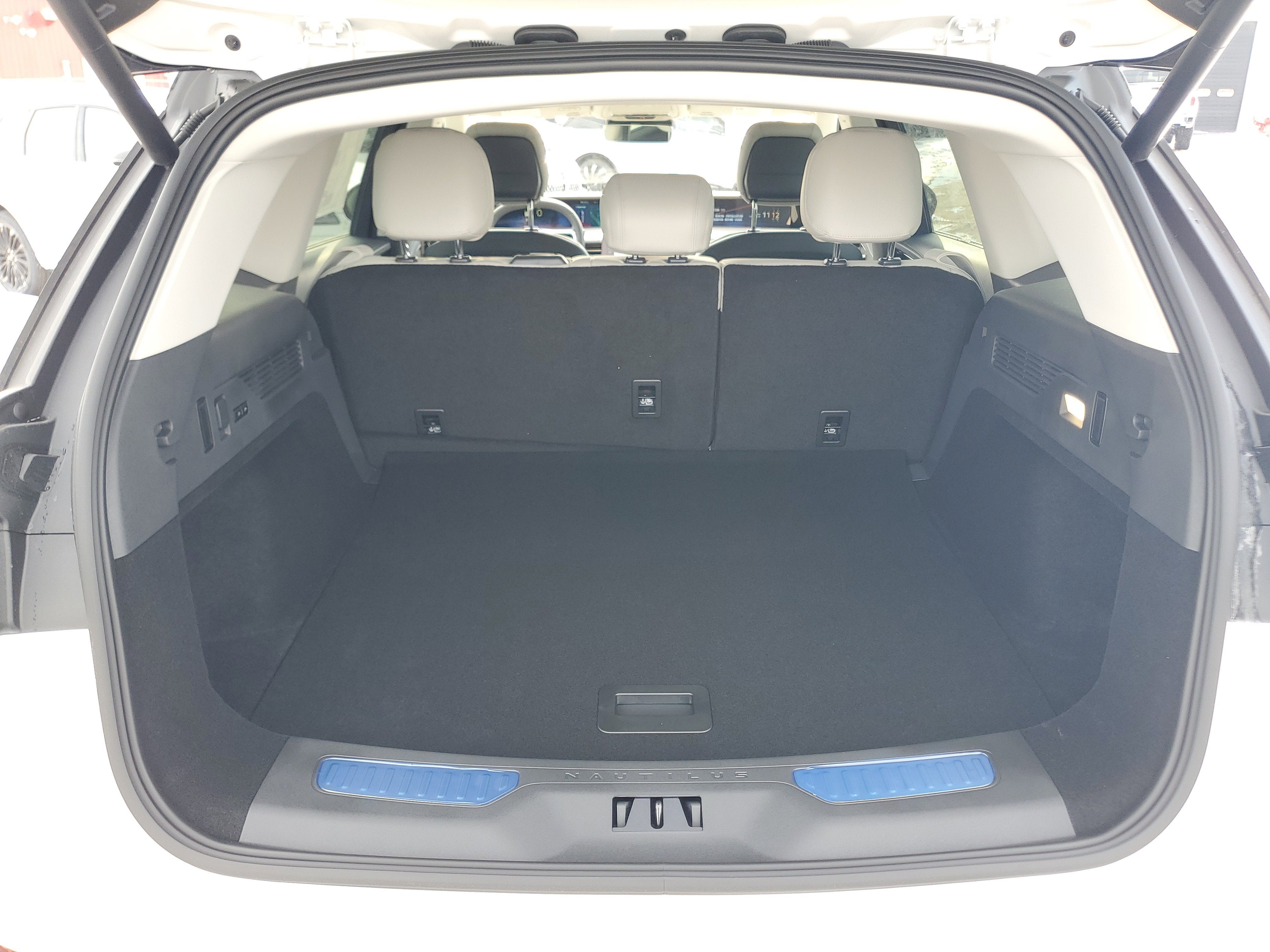 2026 Lincoln Nautilus Reserve Hybrid