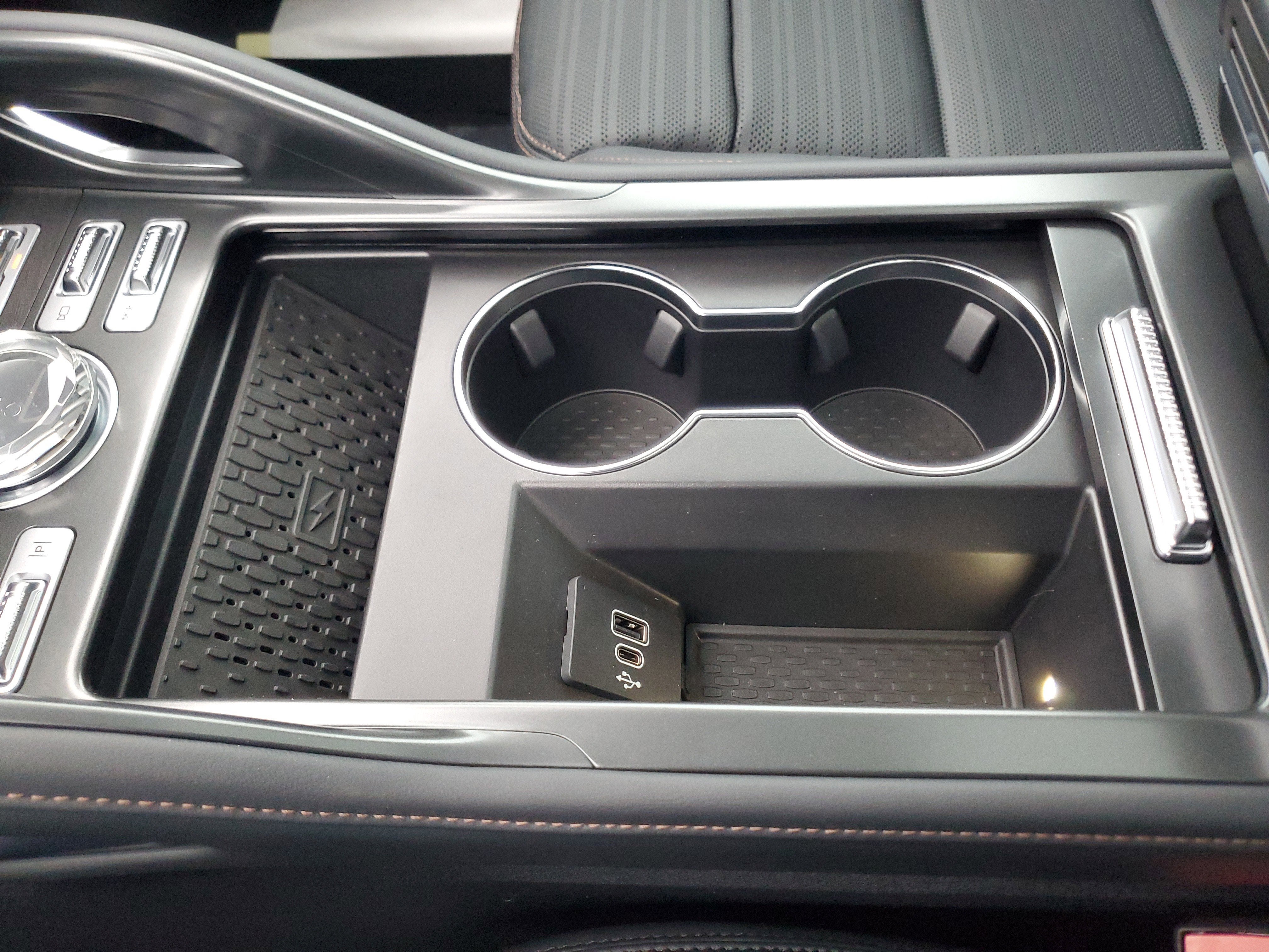 2026 Lincoln Nautilus Reserve Hybrid