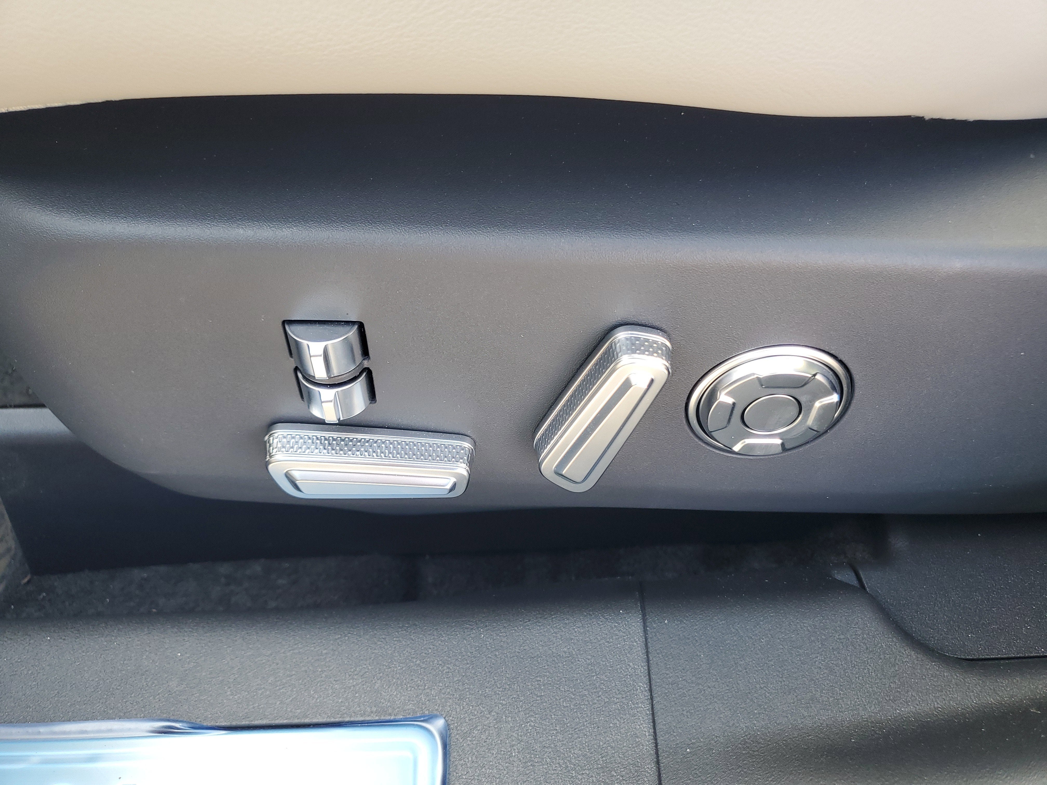 2026 Lincoln Nautilus Reserve Hybrid