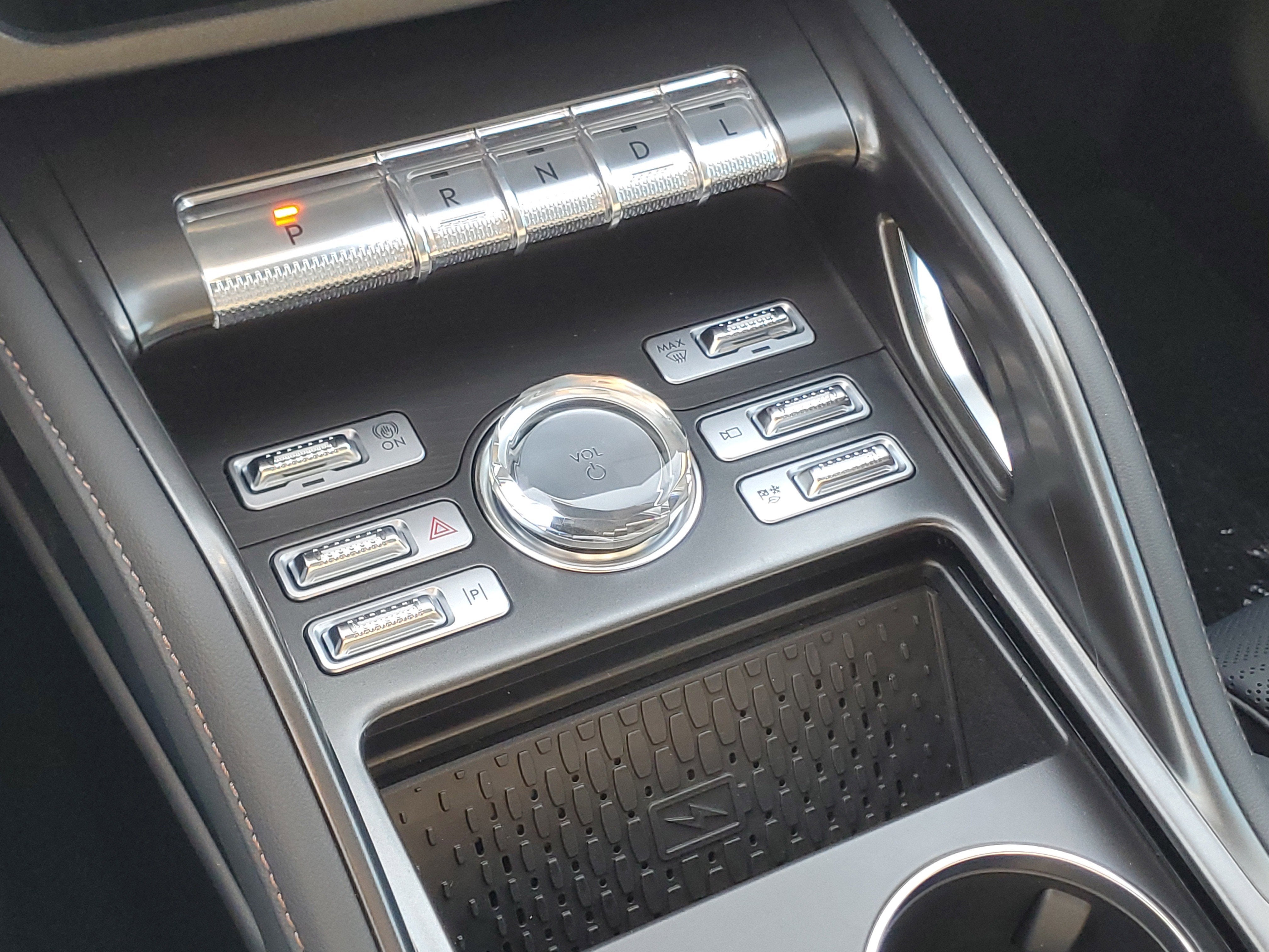 2026 Lincoln Nautilus Reserve Hybrid