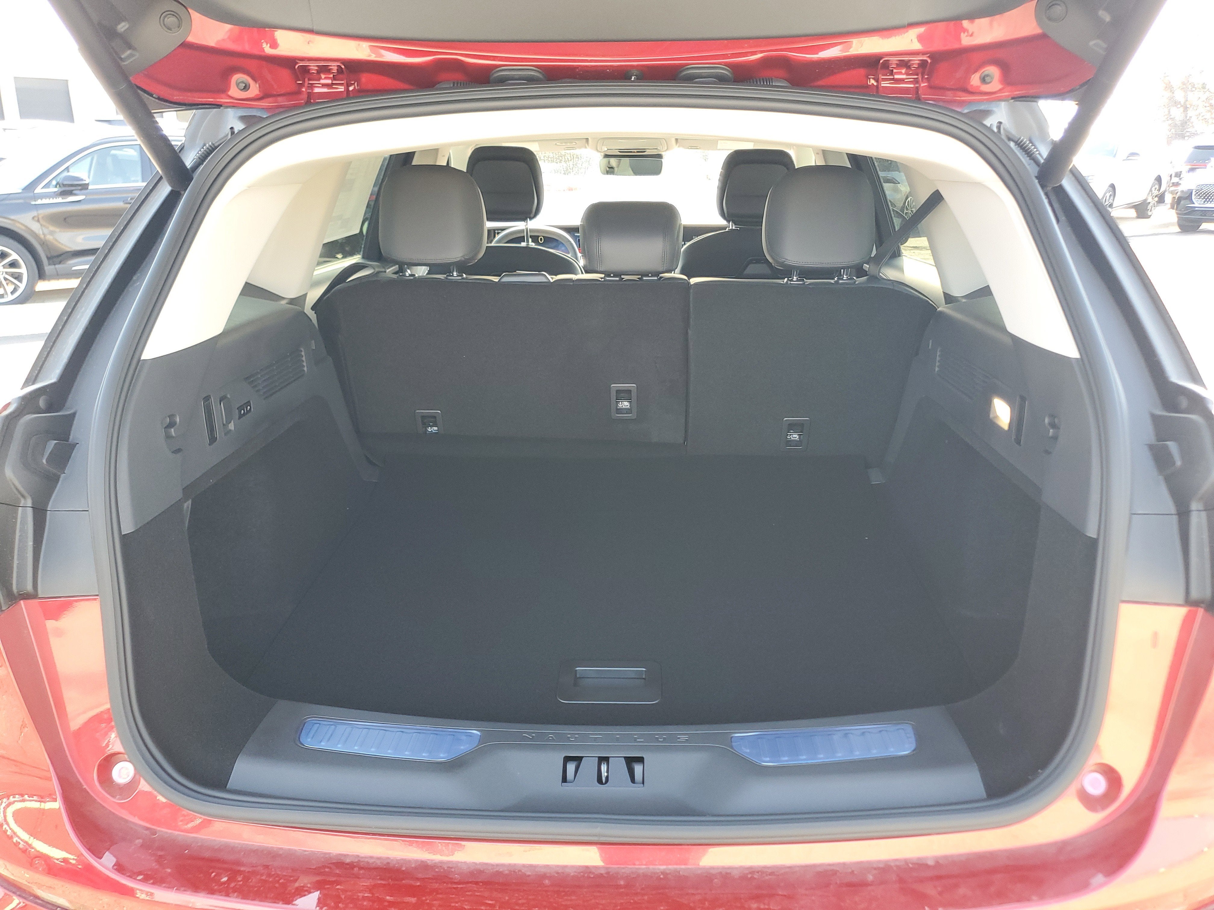 2026 Lincoln Nautilus Reserve Hybrid