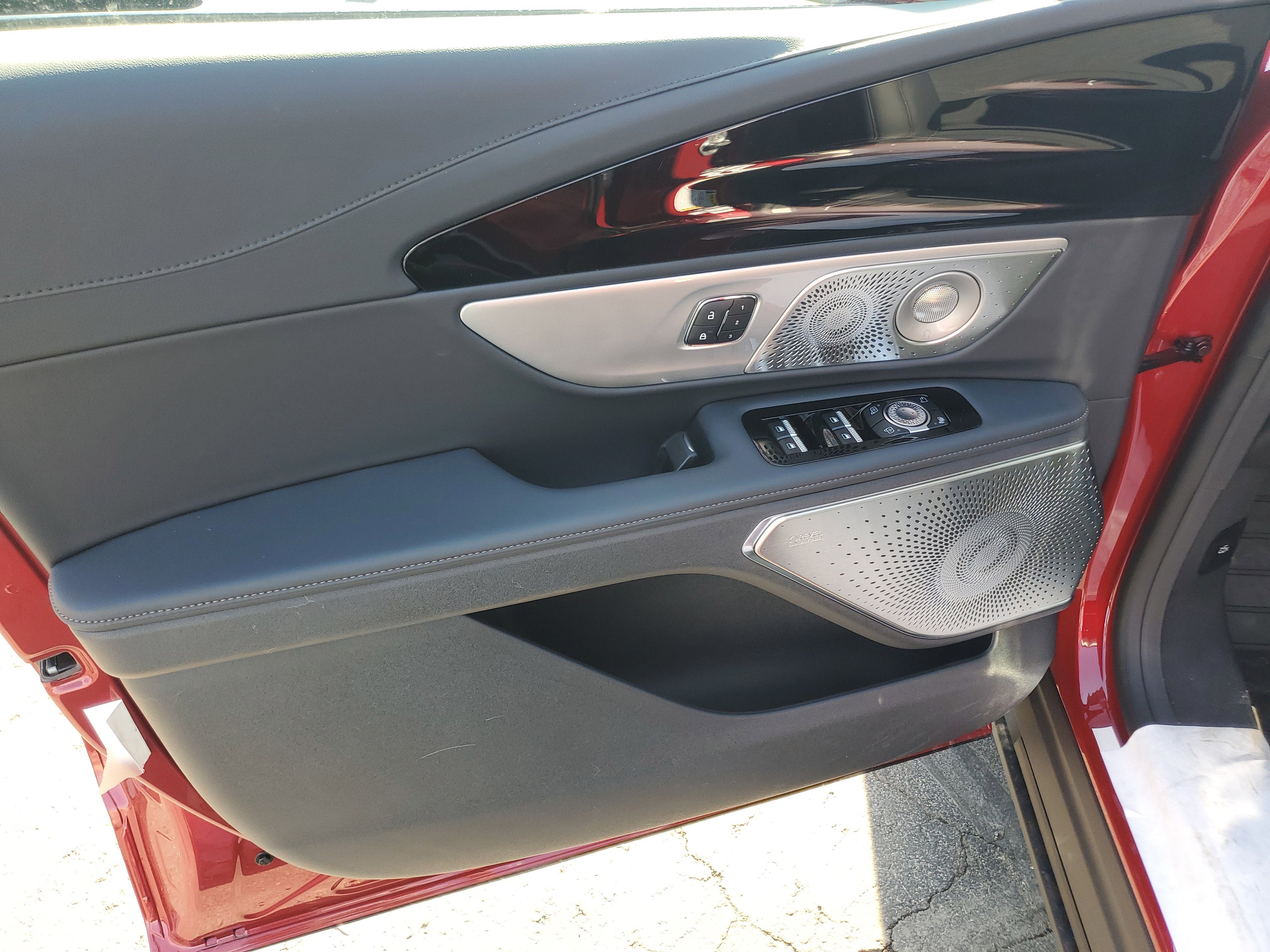 2026 Lincoln Nautilus Reserve Hybrid