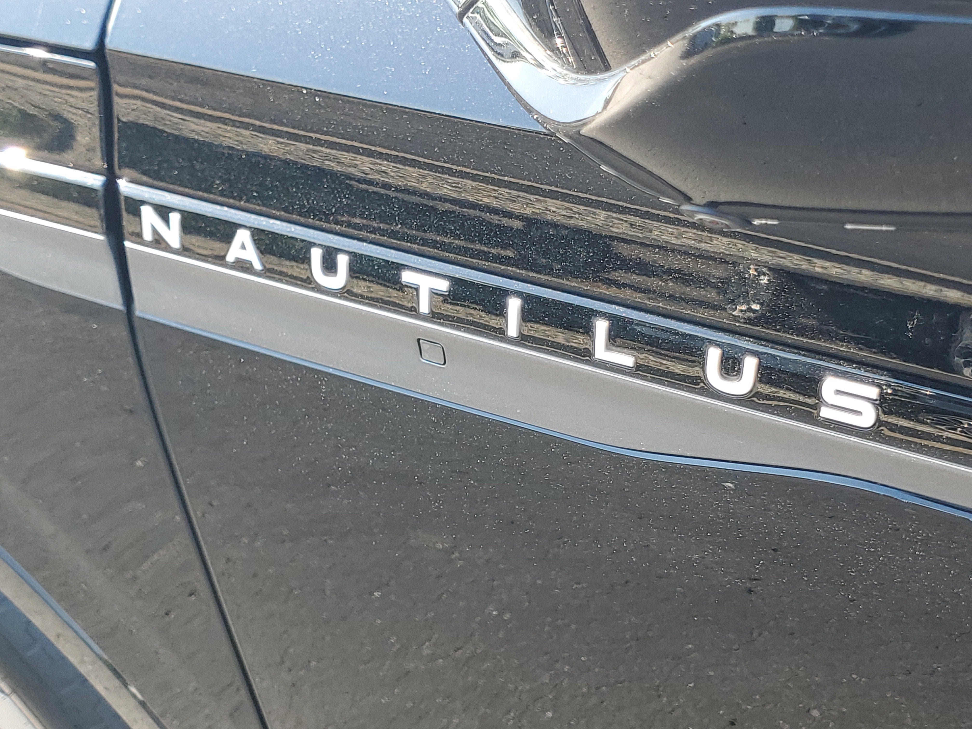 2026 Lincoln Nautilus Reserve Hybrid