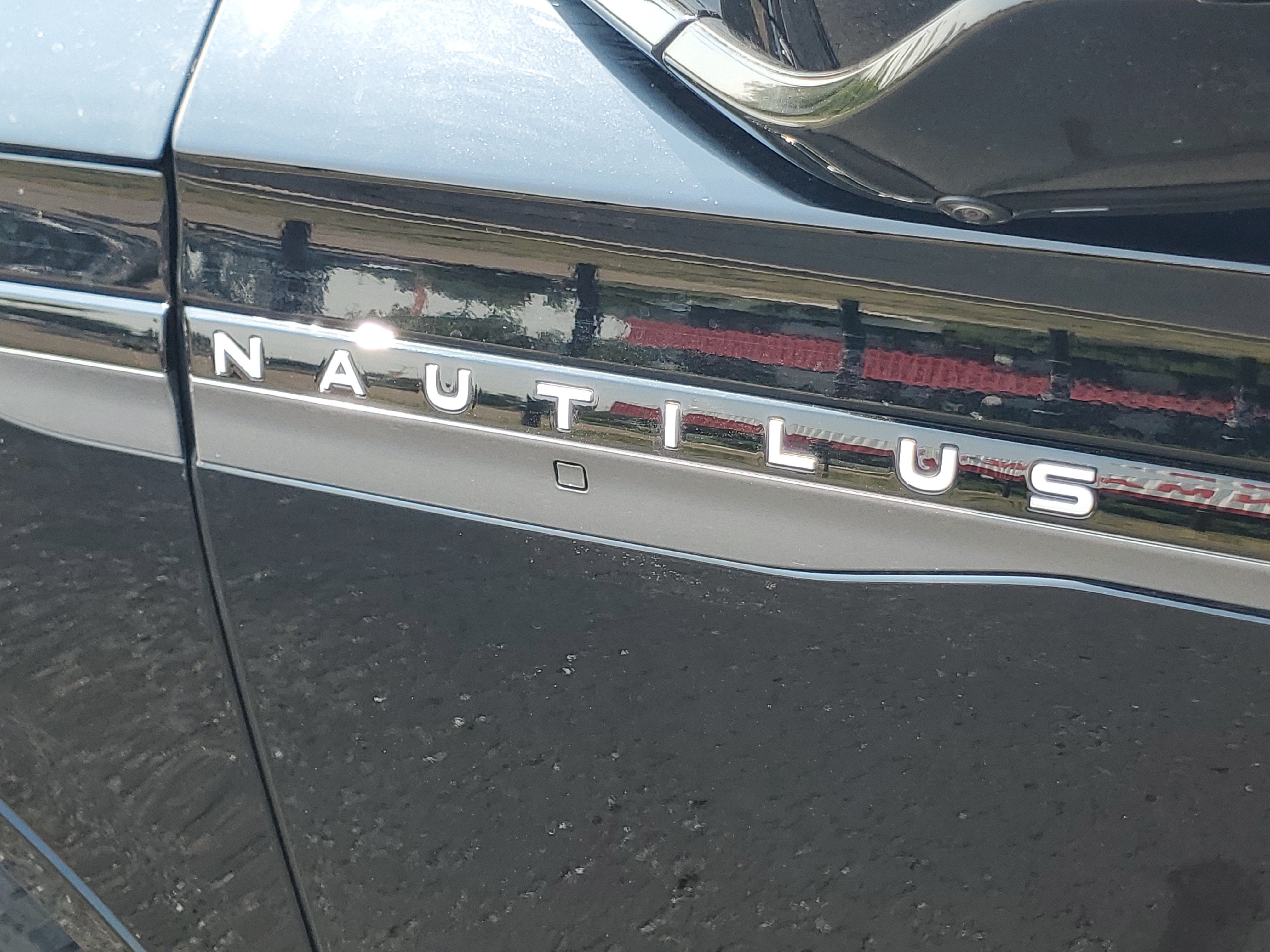 2026 Lincoln Nautilus Reserve Hybrid
