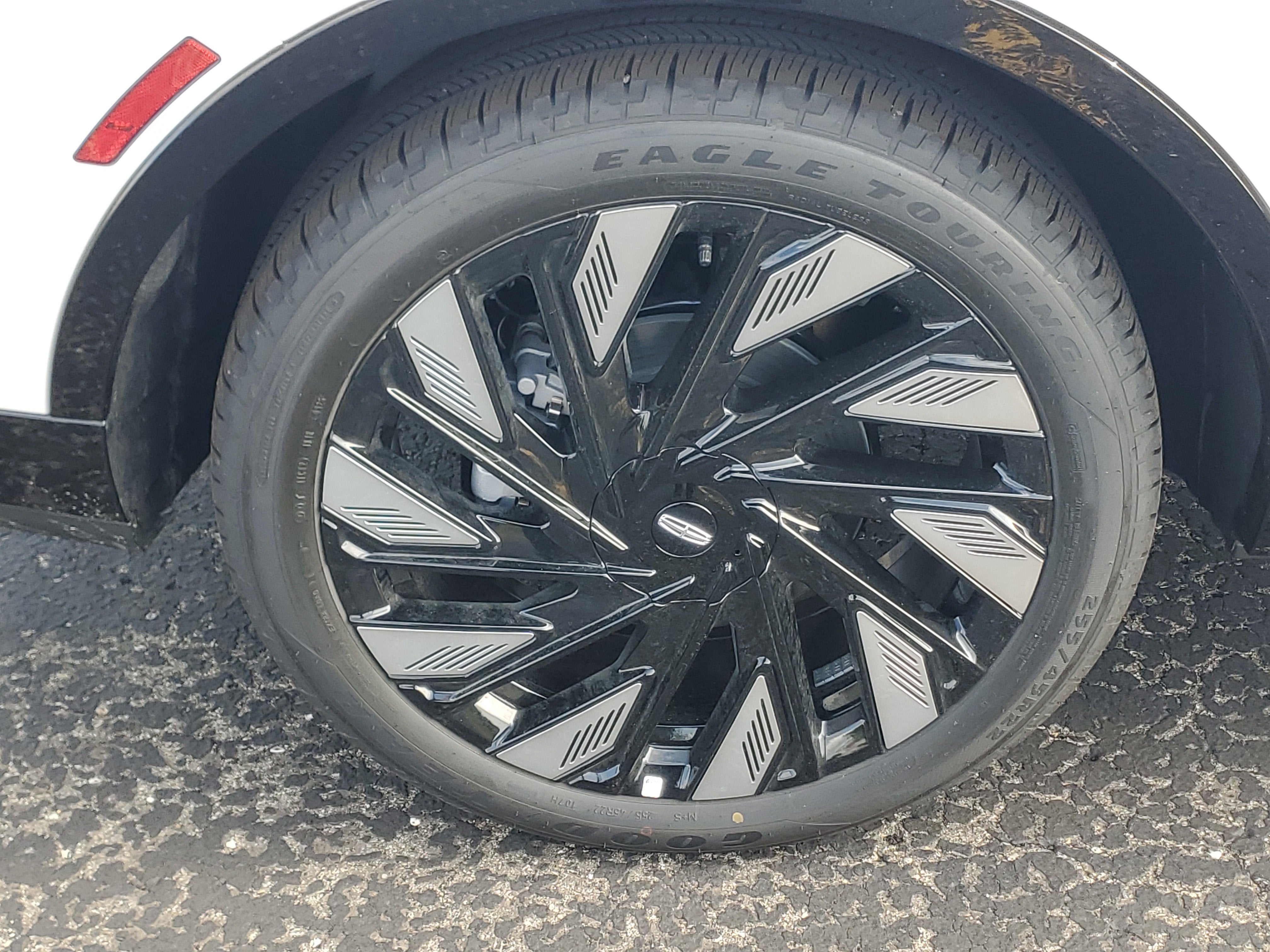 2026 Lincoln Nautilus Reserve Hybrid