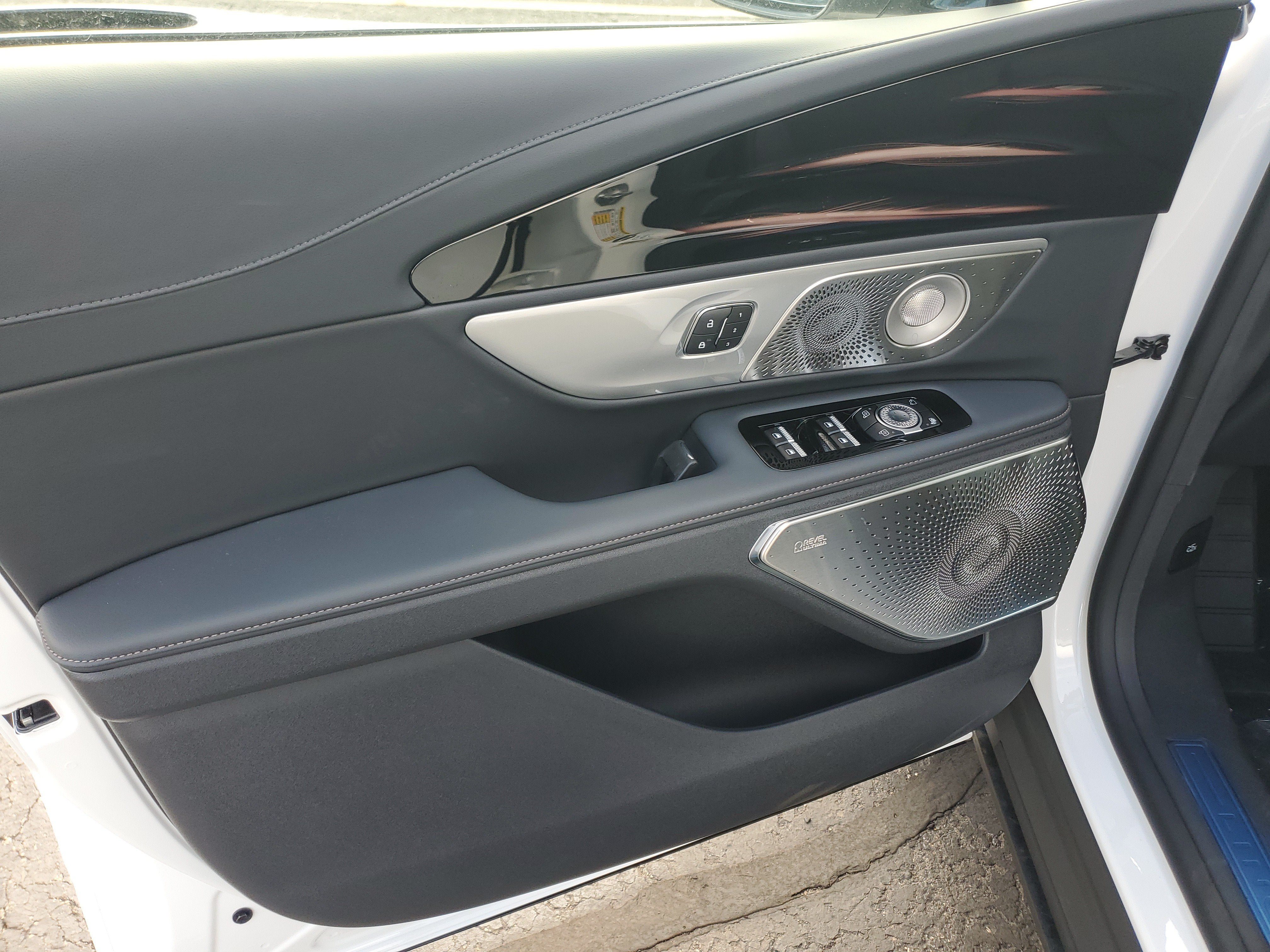 2026 Lincoln Nautilus Reserve Hybrid
