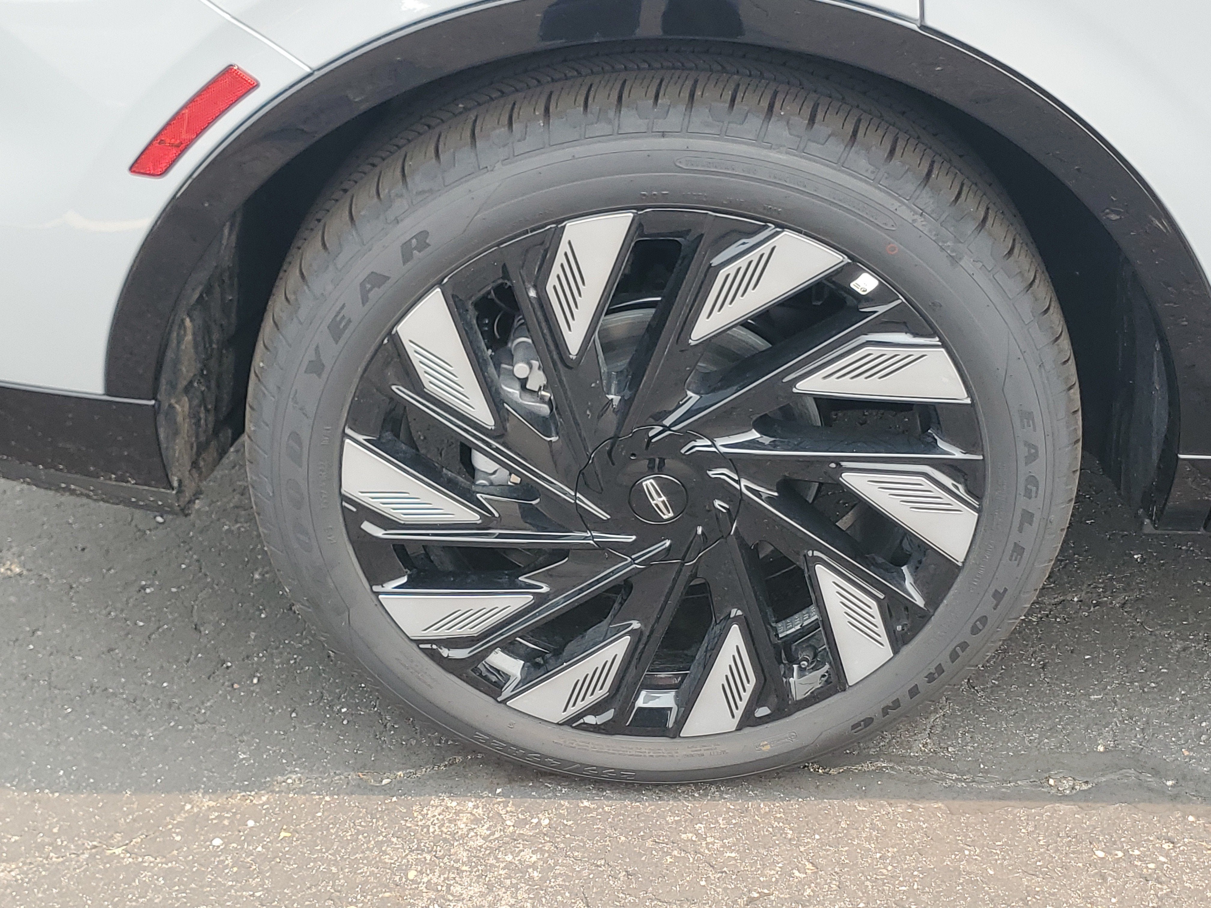 2026 Lincoln Nautilus Reserve Hybrid