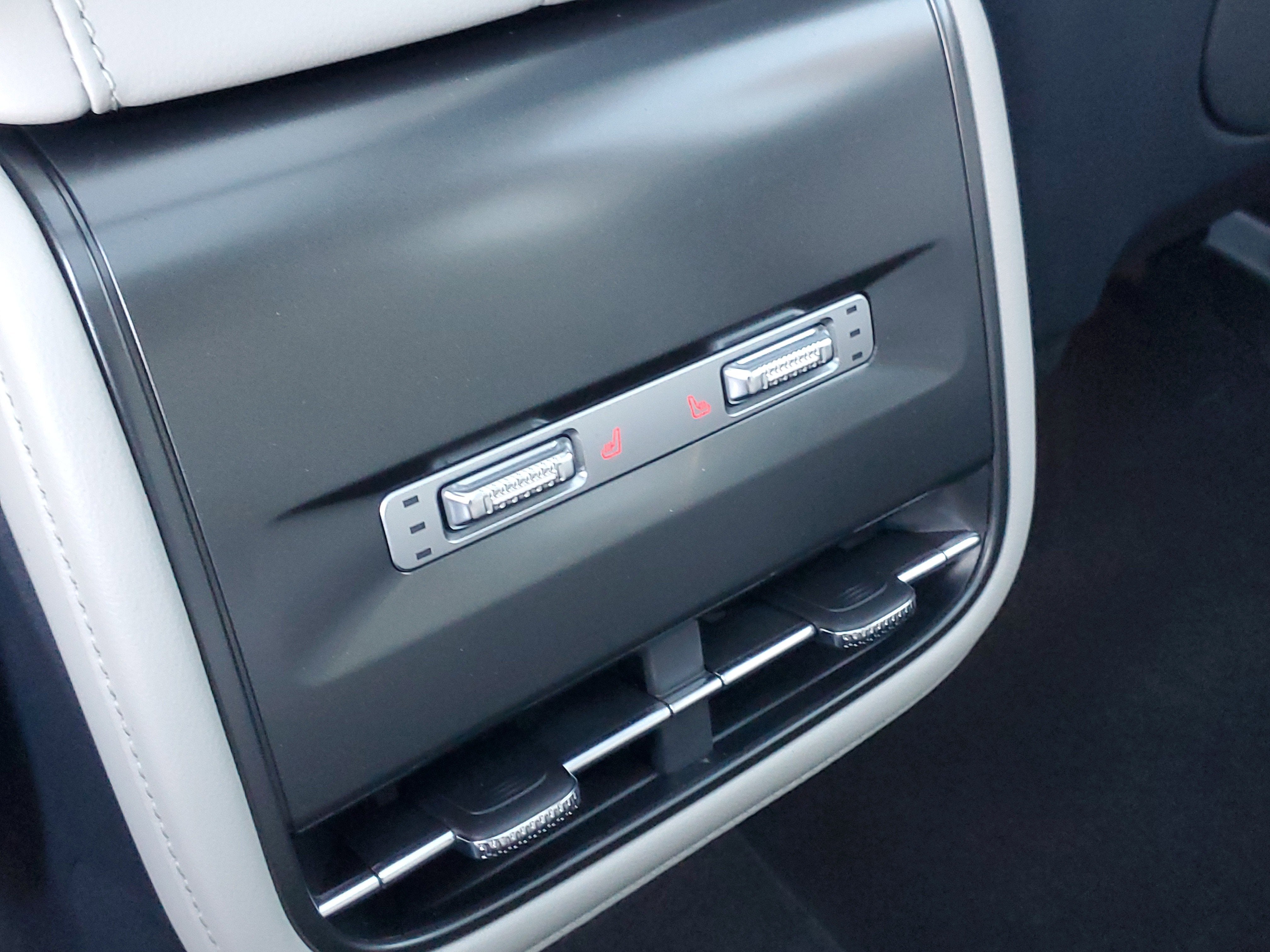 2026 Lincoln Nautilus Reserve Hybrid