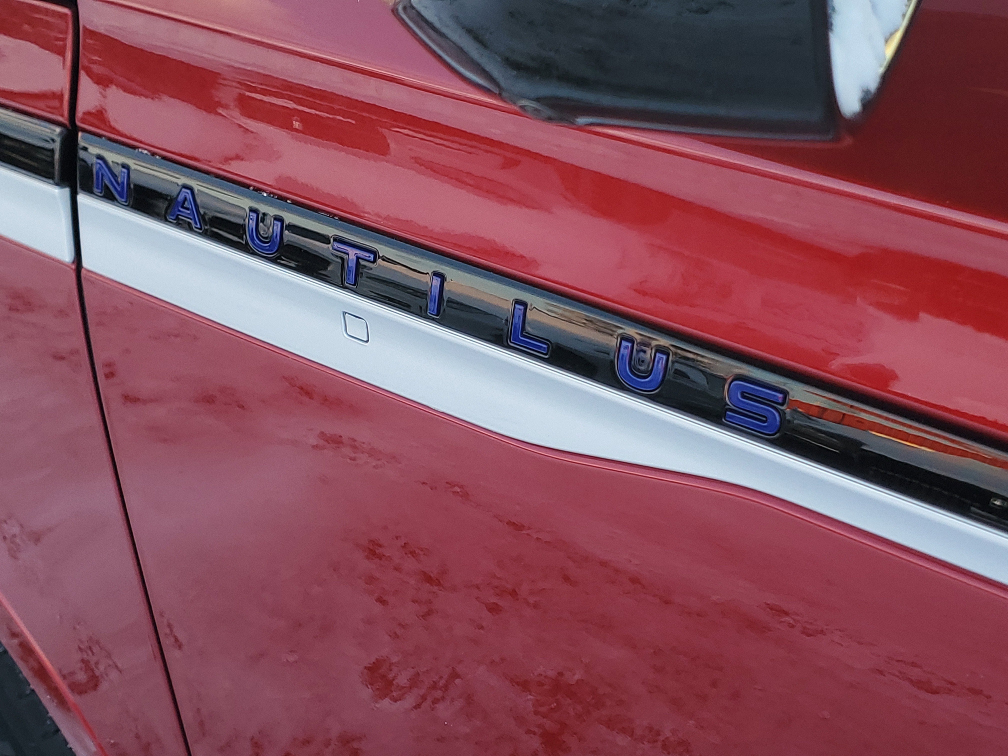 2026 Lincoln Nautilus Reserve Hybrid