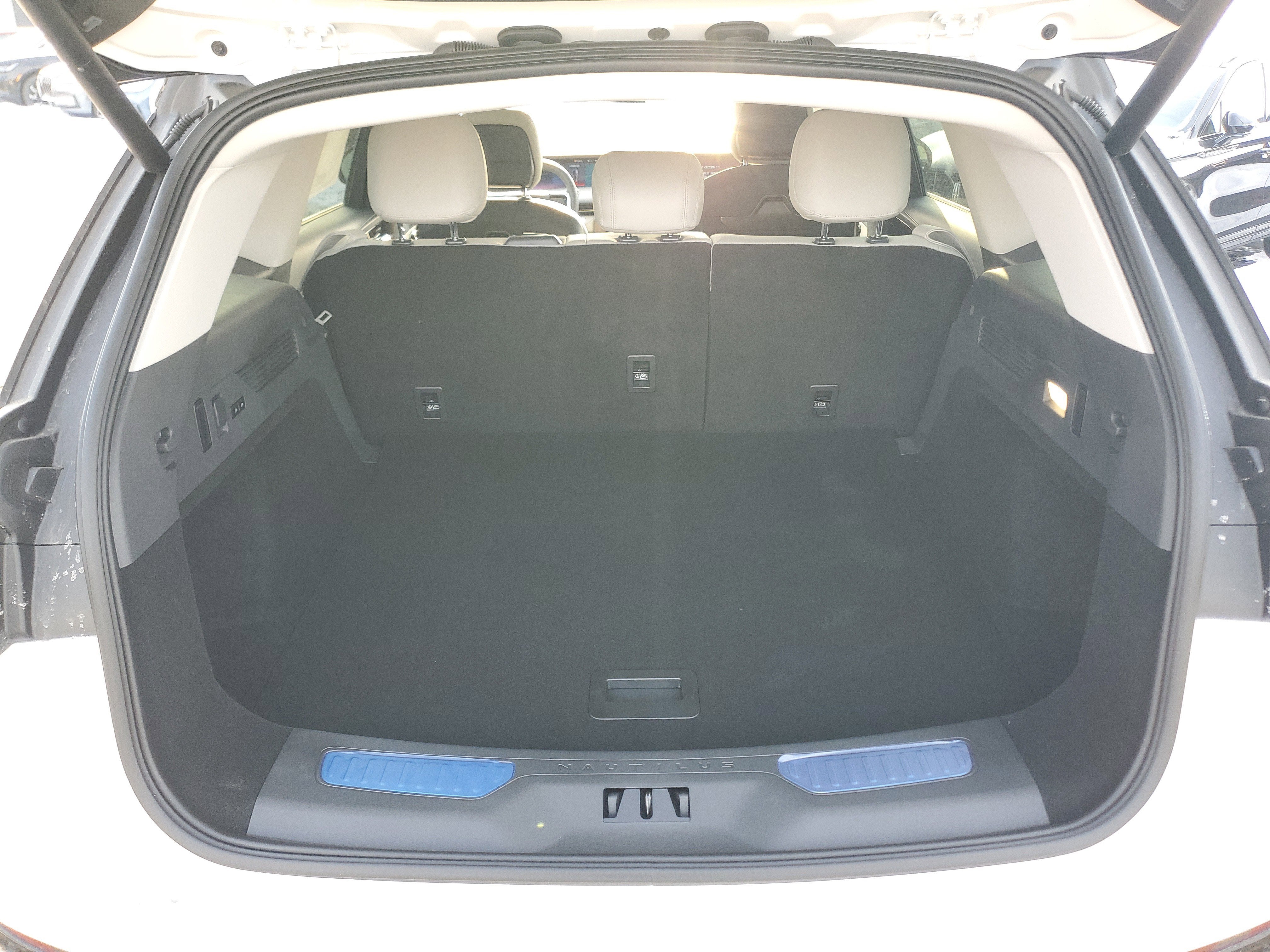 2026 Lincoln Nautilus Reserve Hybrid