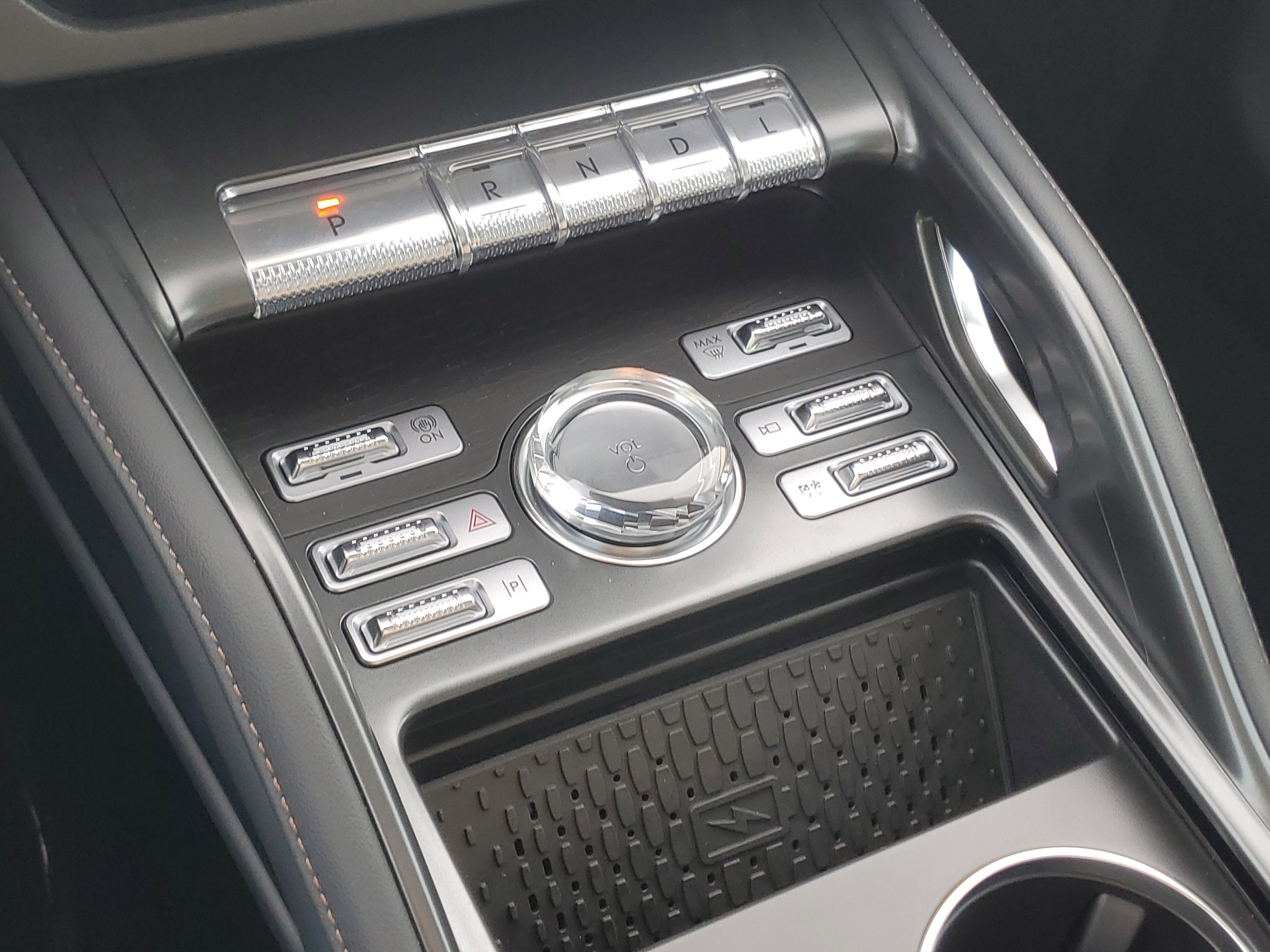 2026 Lincoln Nautilus Reserve Hybrid