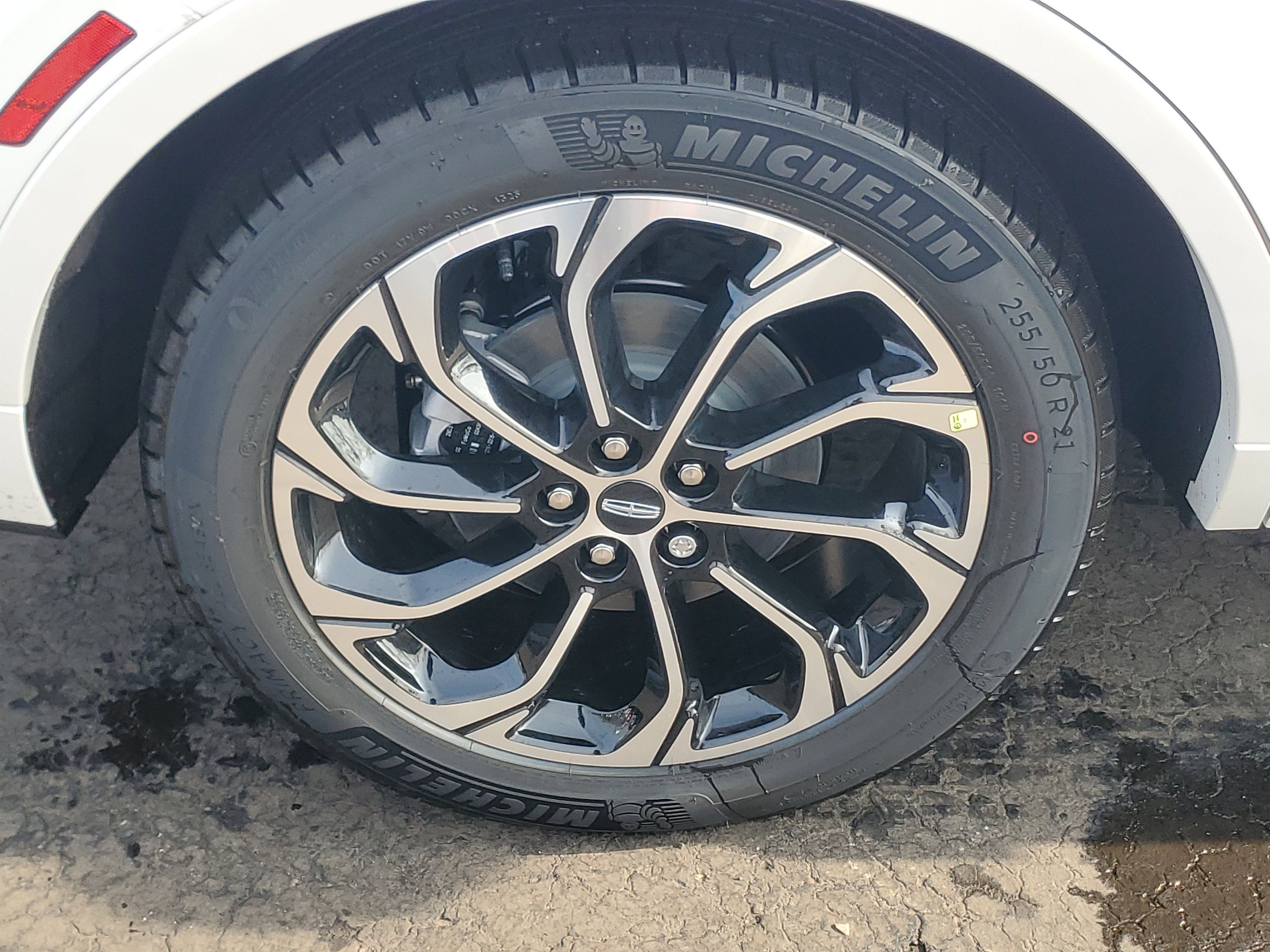 2026 Lincoln Nautilus Reserve Hybrid