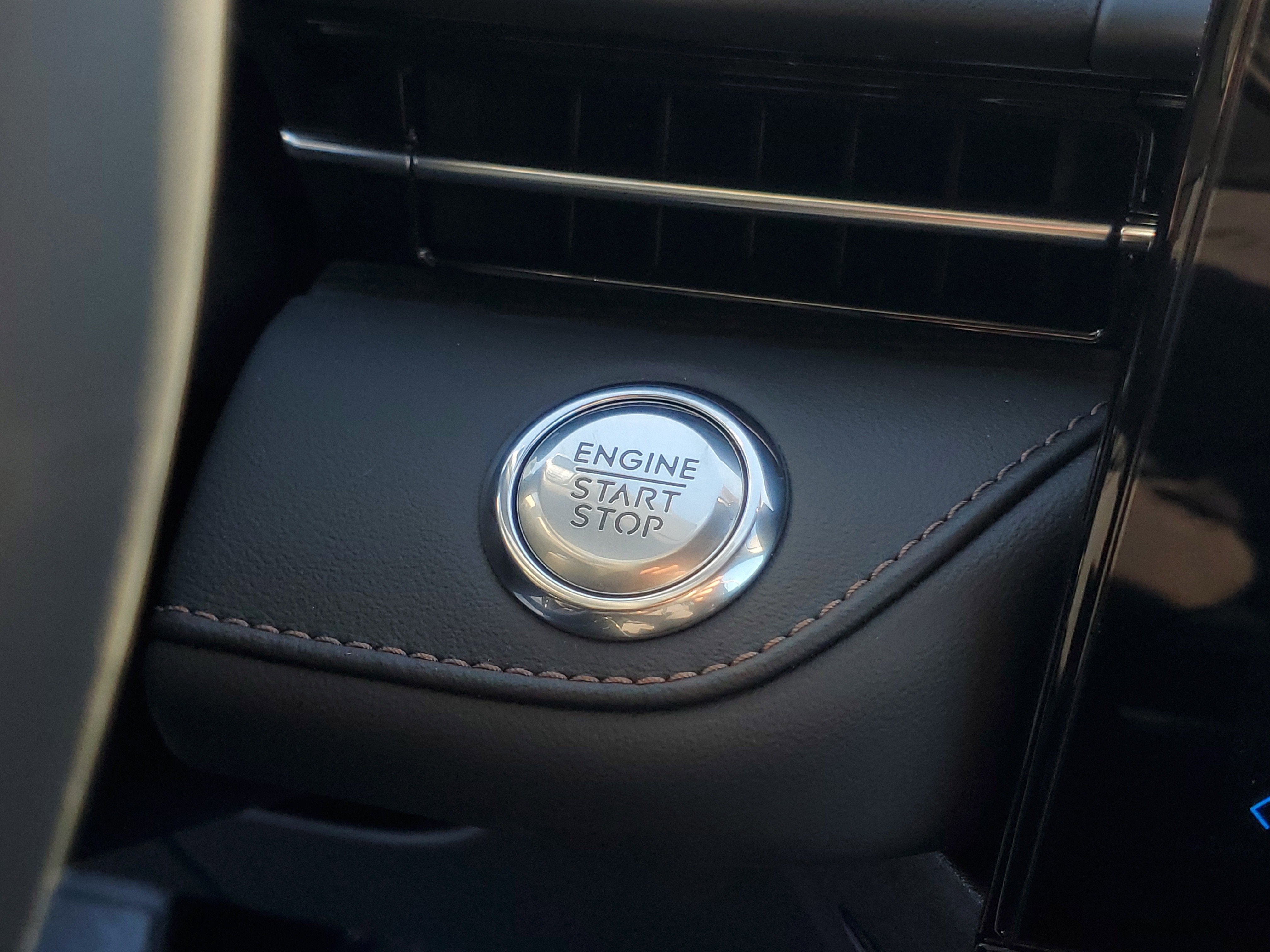 2026 Lincoln Nautilus Reserve Hybrid