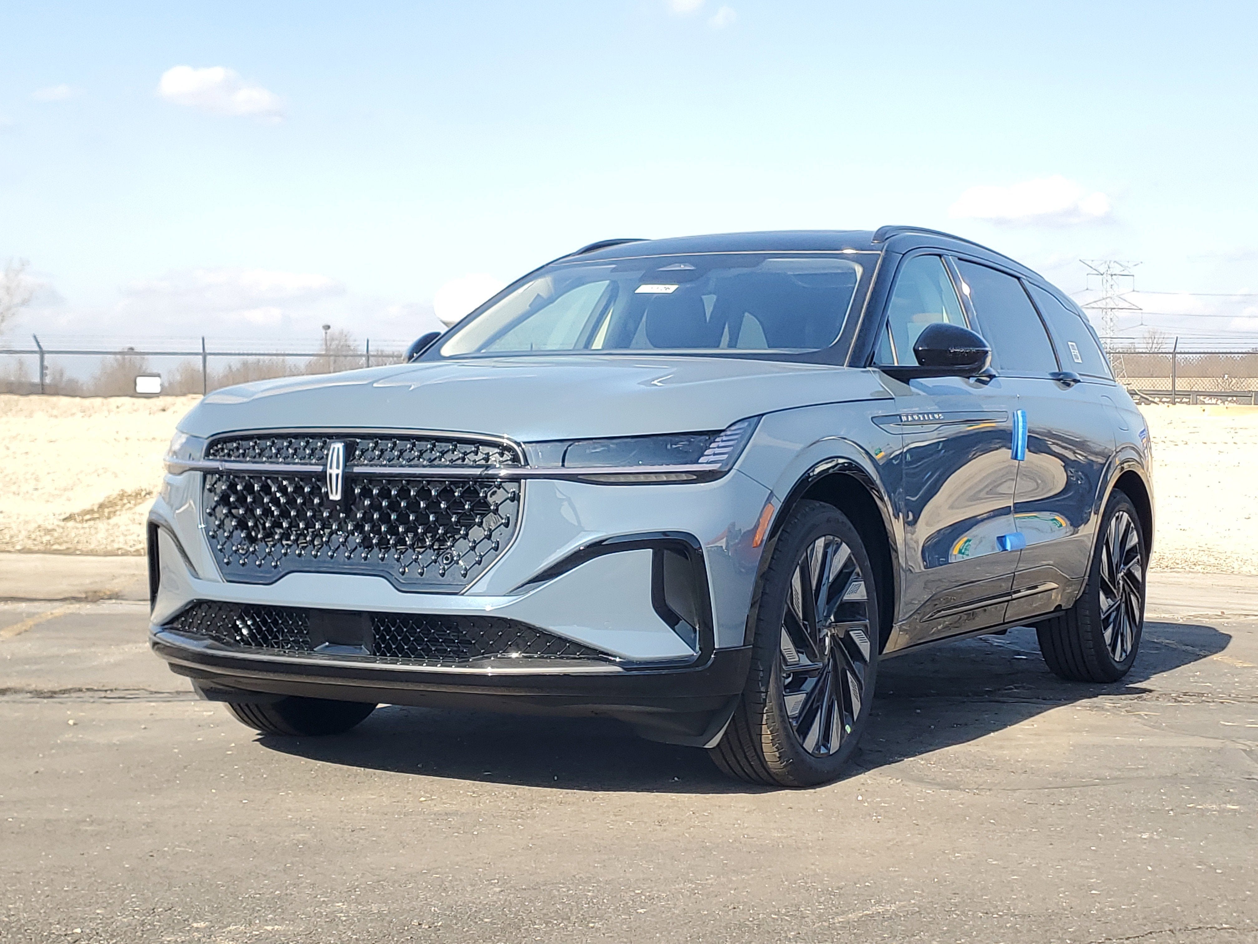 2026 Lincoln Nautilus Reserve Hybrid