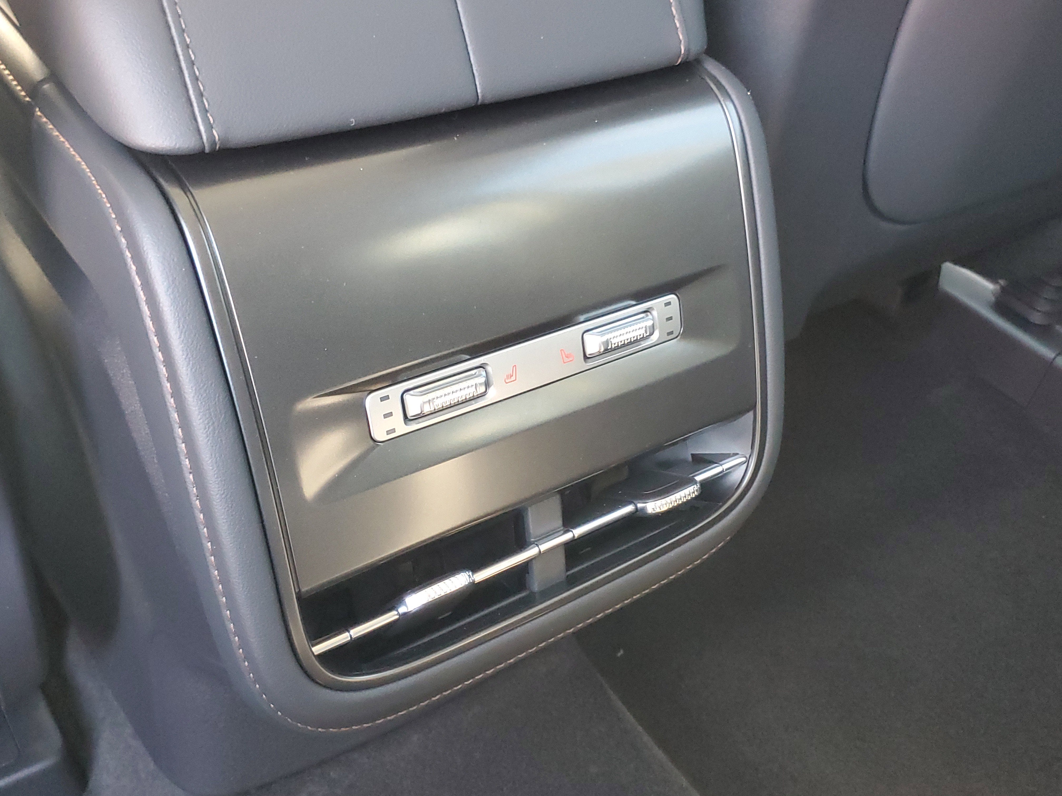 2026 Lincoln Nautilus Reserve Hybrid