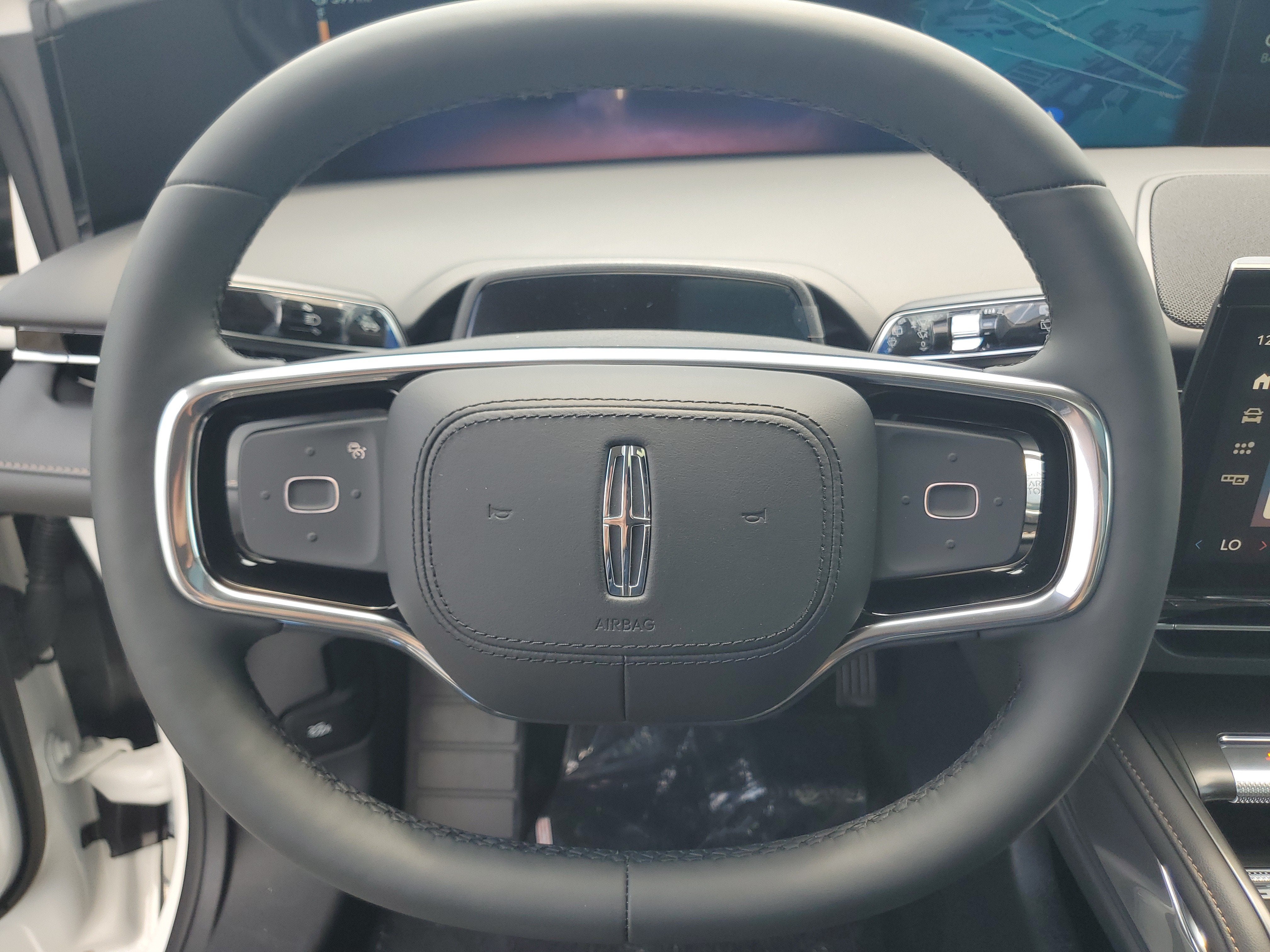 2026 Lincoln Nautilus Reserve Hybrid
