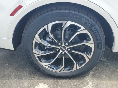 2026 Lincoln Nautilus Reserve Hybrid