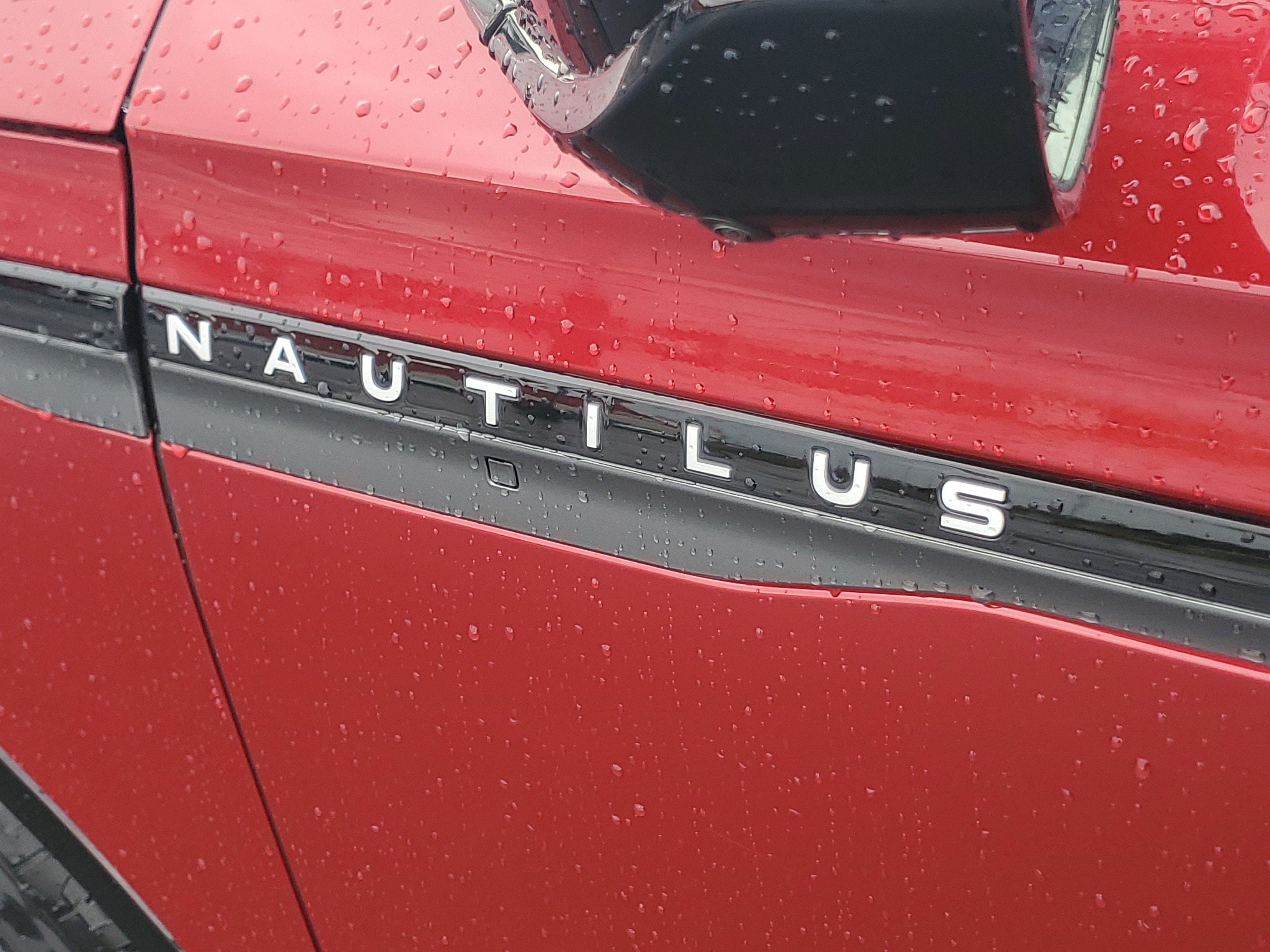 2026 Lincoln Nautilus Reserve Hybrid