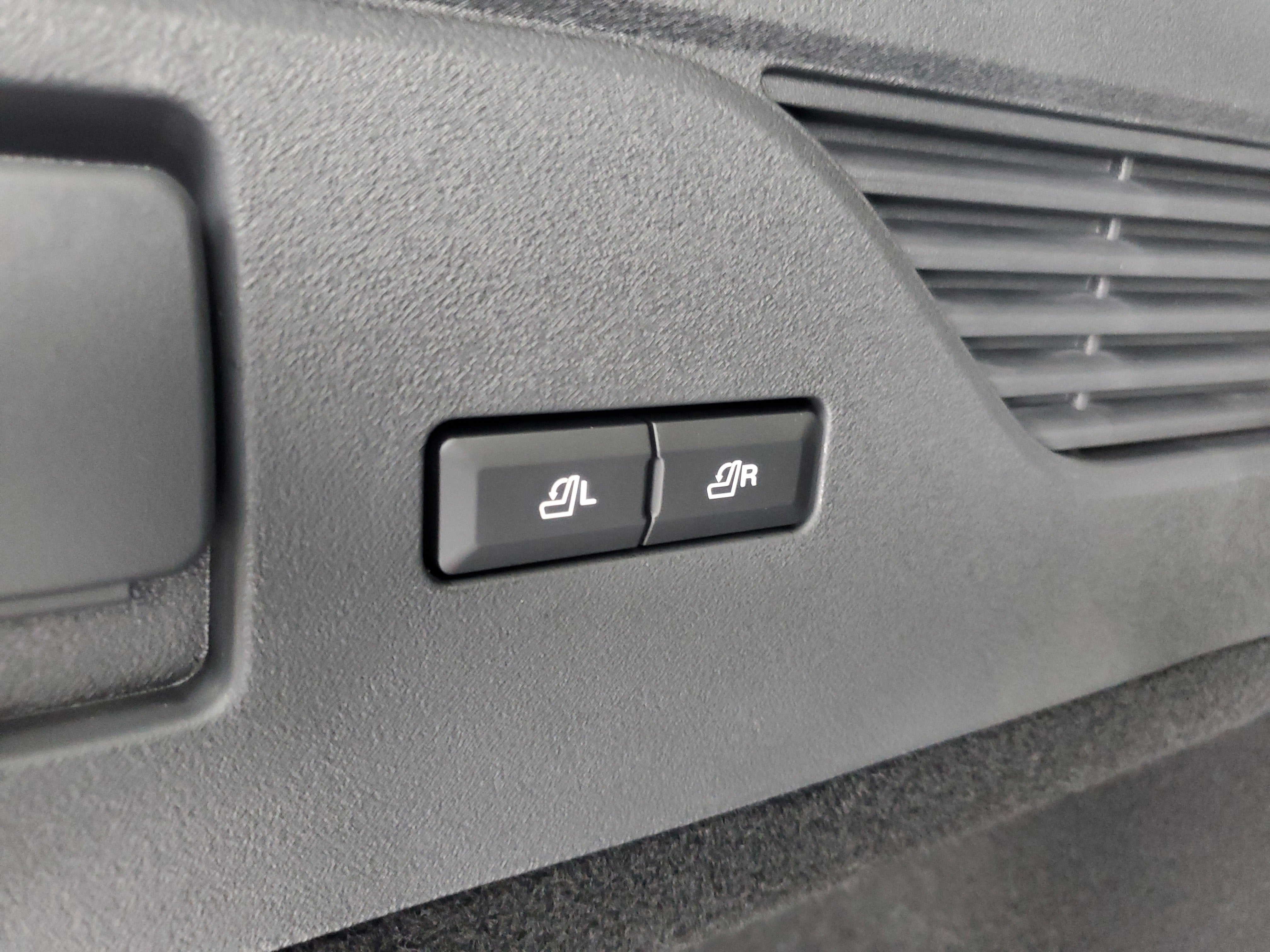 2026 Lincoln Nautilus Reserve Hybrid