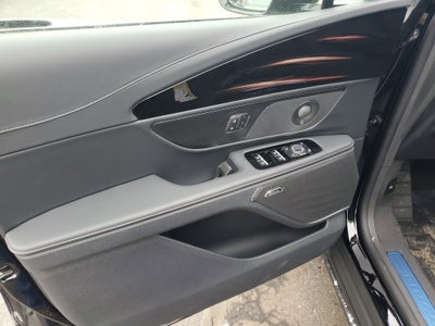 2026 Lincoln Nautilus Reserve Hybrid