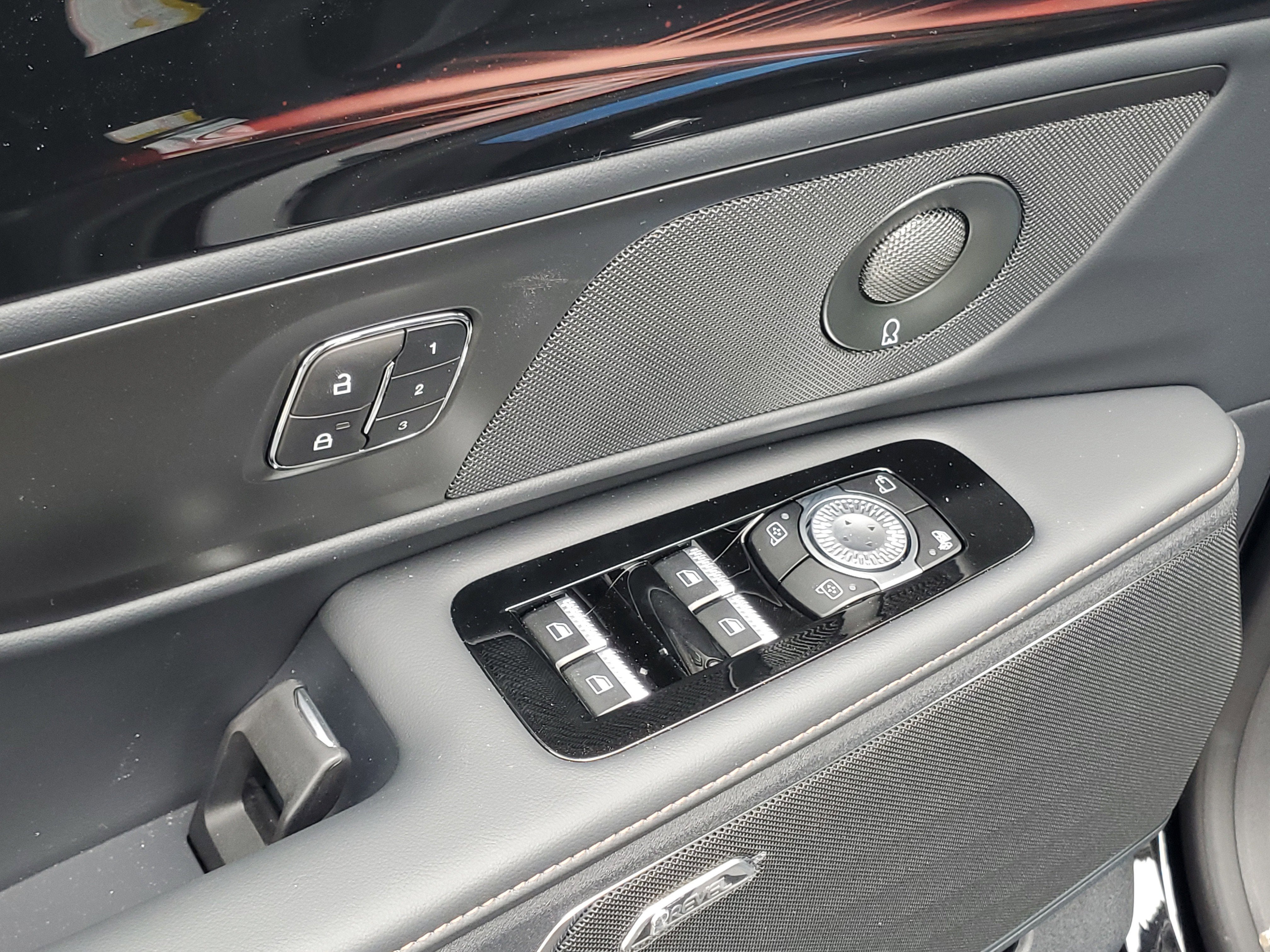 2026 Lincoln Nautilus Reserve Hybrid