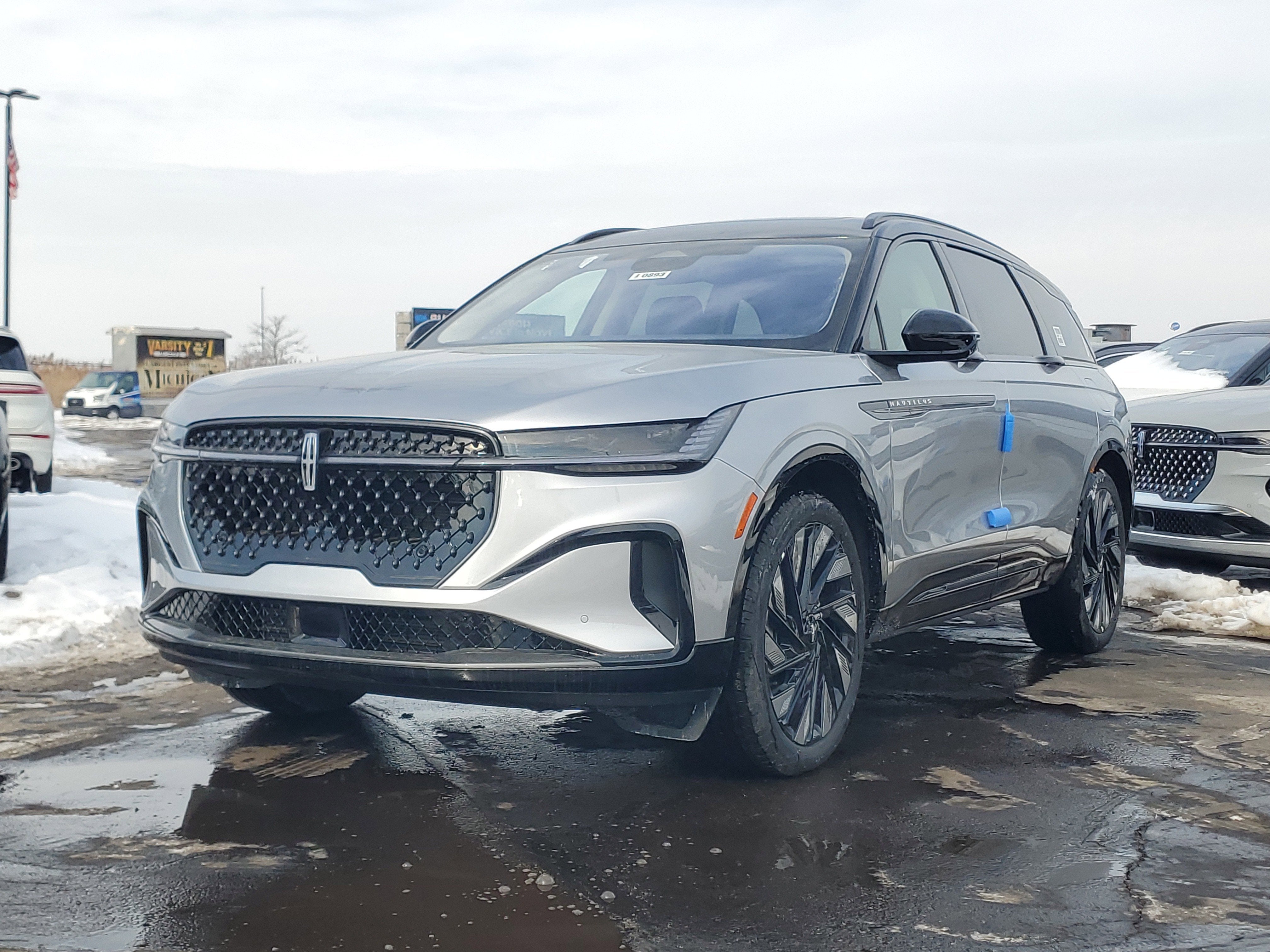 2026 Lincoln Nautilus Reserve Hybrid
