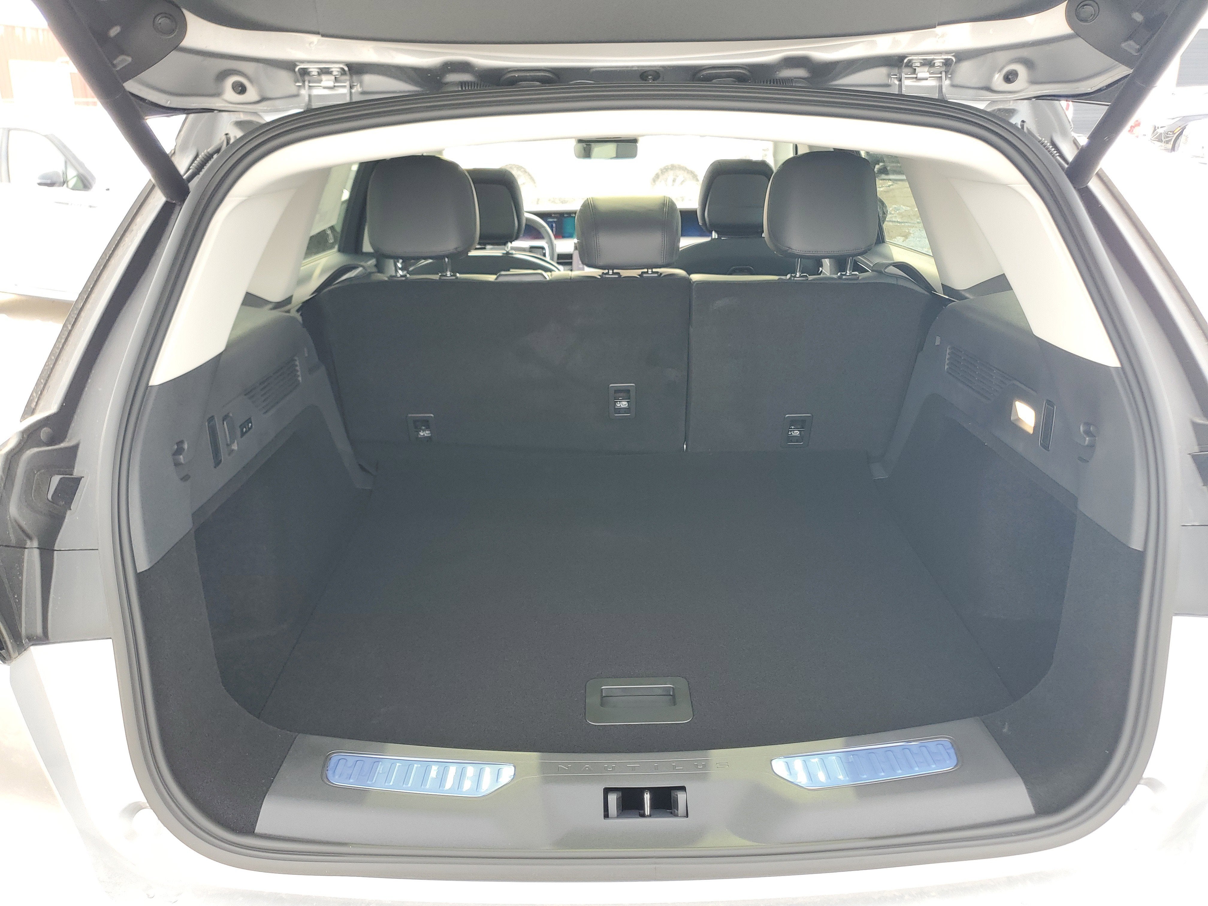 2026 Lincoln Nautilus Reserve Hybrid