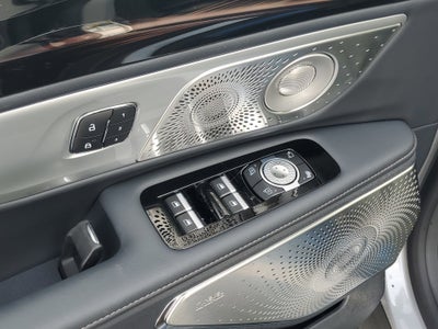 2026 Lincoln Nautilus Reserve Hybrid