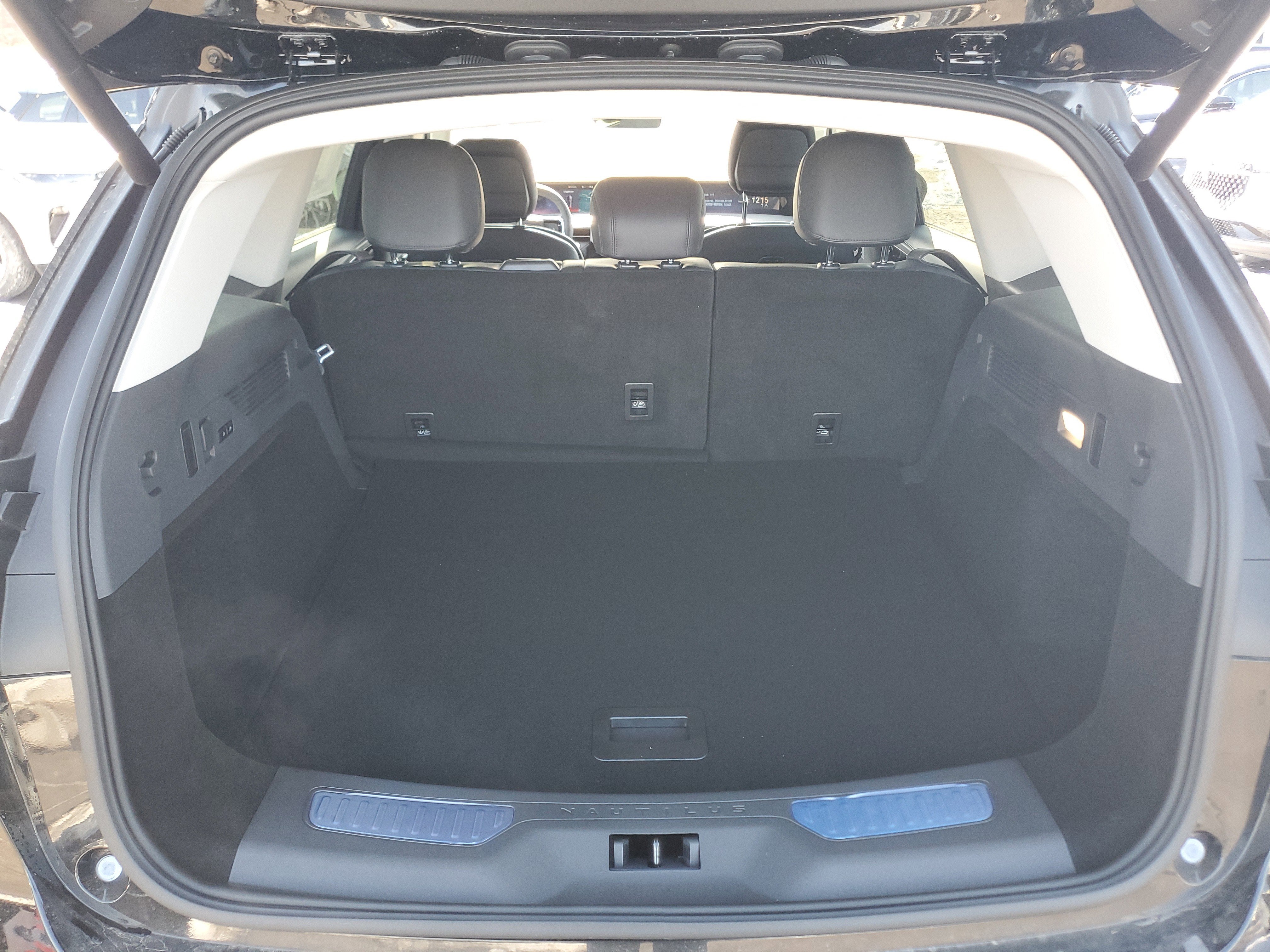 2026 Lincoln Nautilus Reserve Hybrid