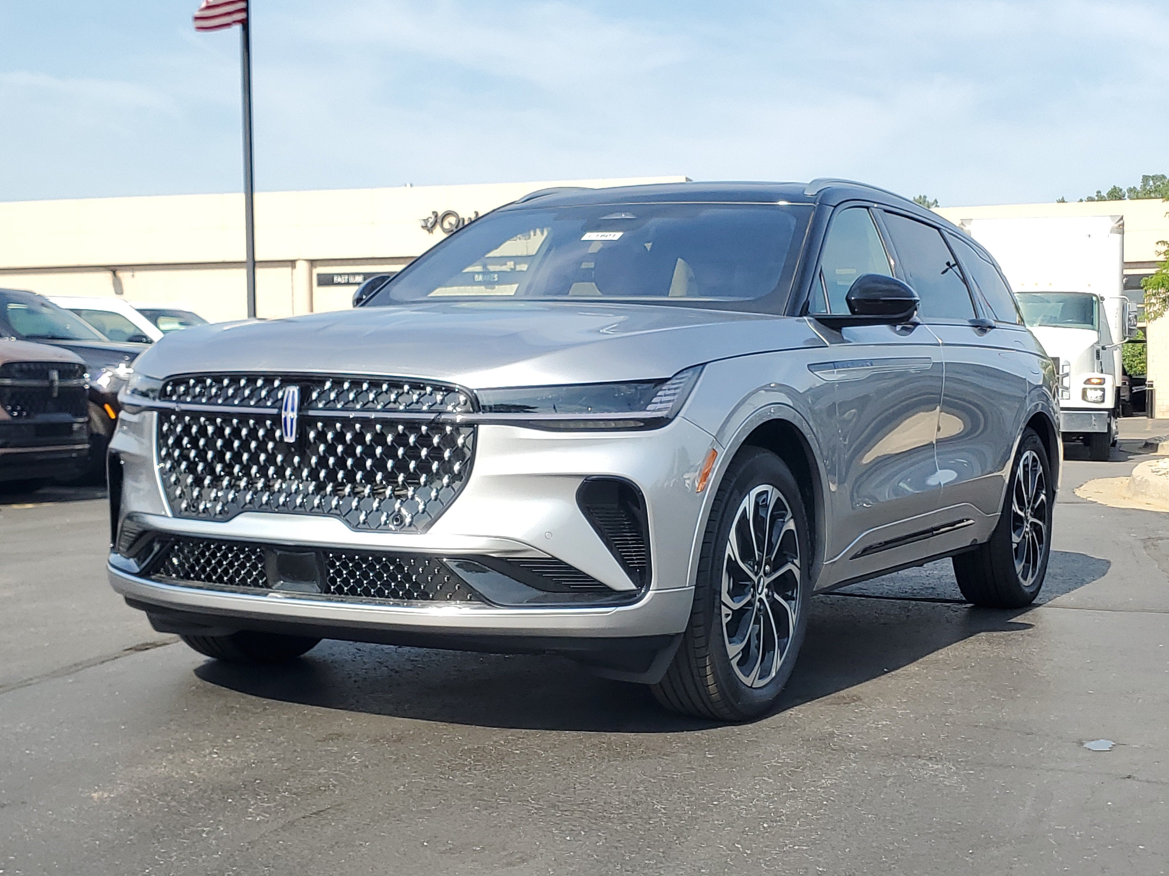 2026 Lincoln Nautilus Reserve Hybrid