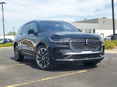 2026 Lincoln Nautilus Reserve Hybrid