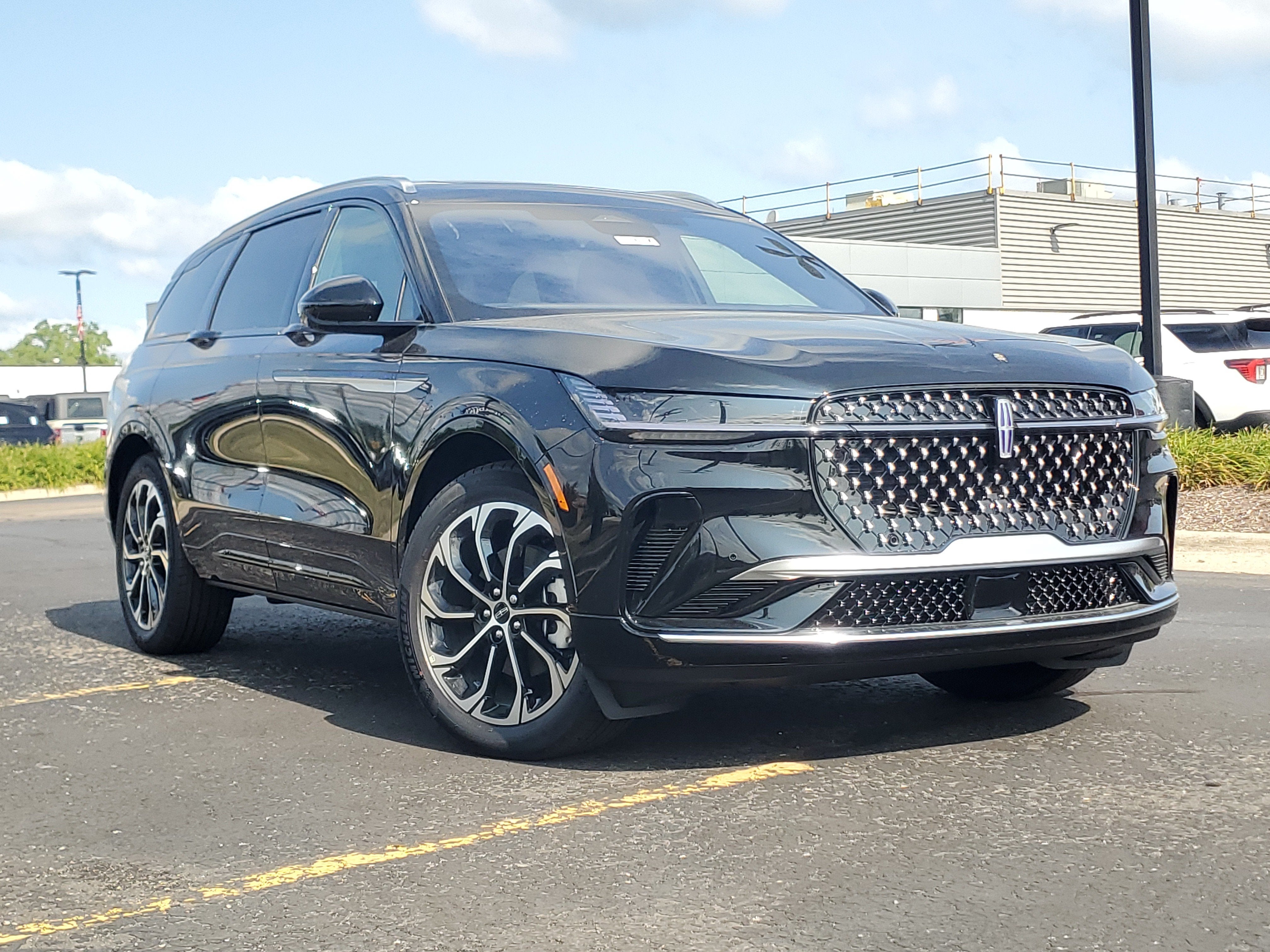 2026 Lincoln Nautilus Reserve Hybrid