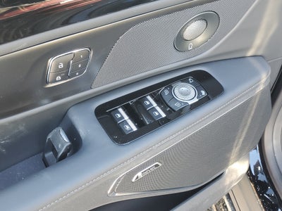 2026 Lincoln Nautilus Reserve Hybrid