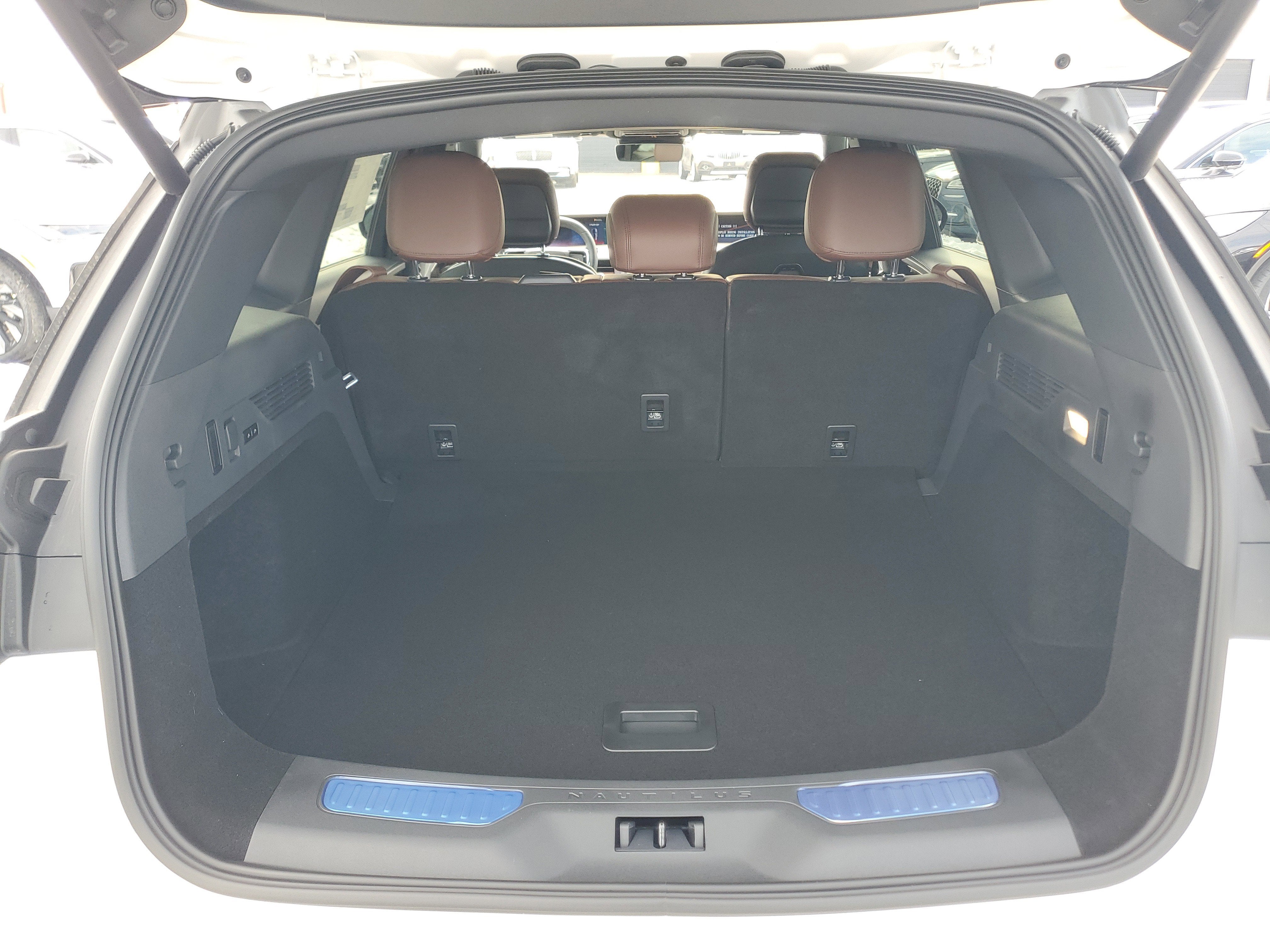 2026 Lincoln Nautilus Reserve Hybrid