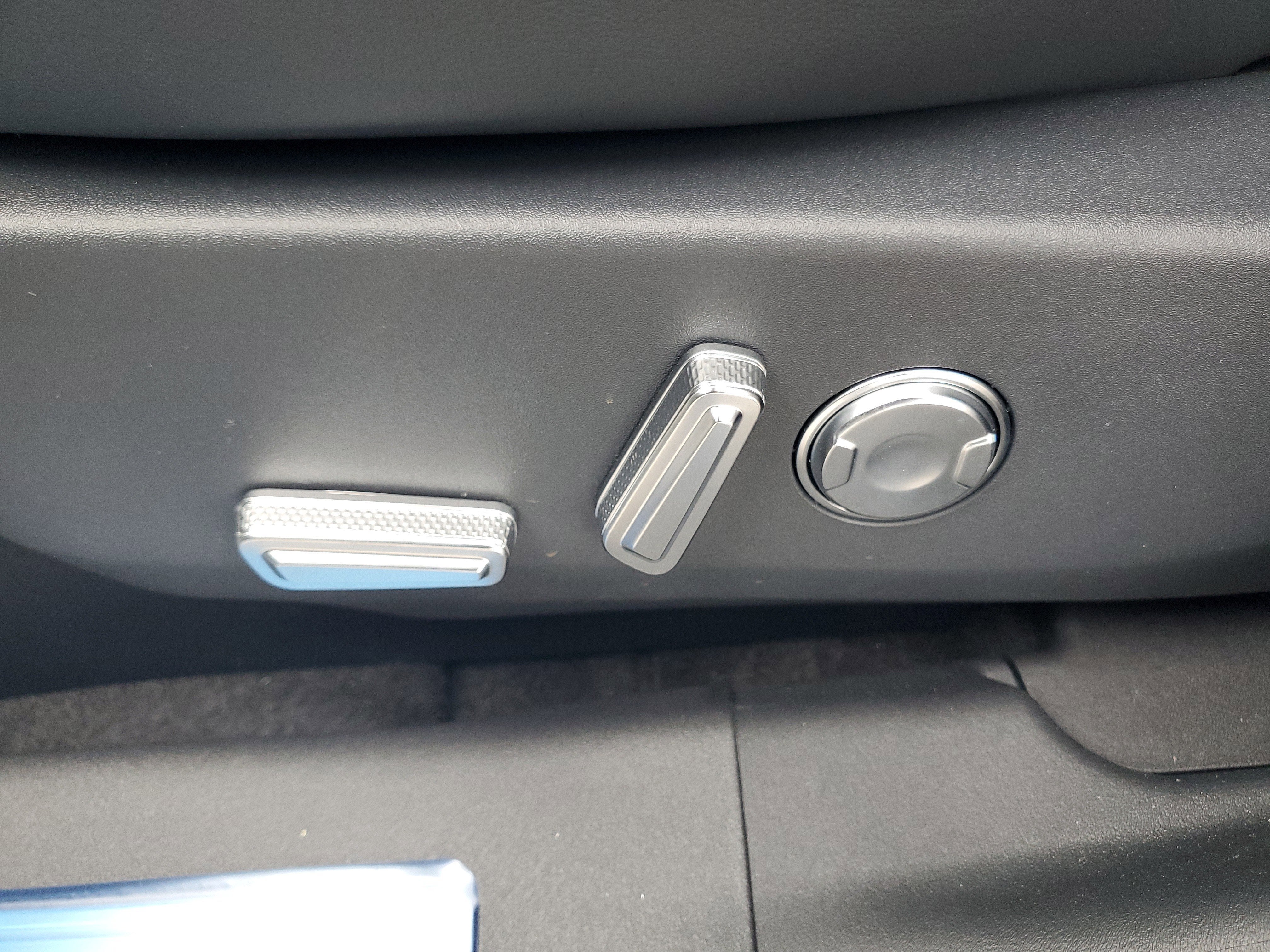 2026 Lincoln Nautilus Reserve Hybrid