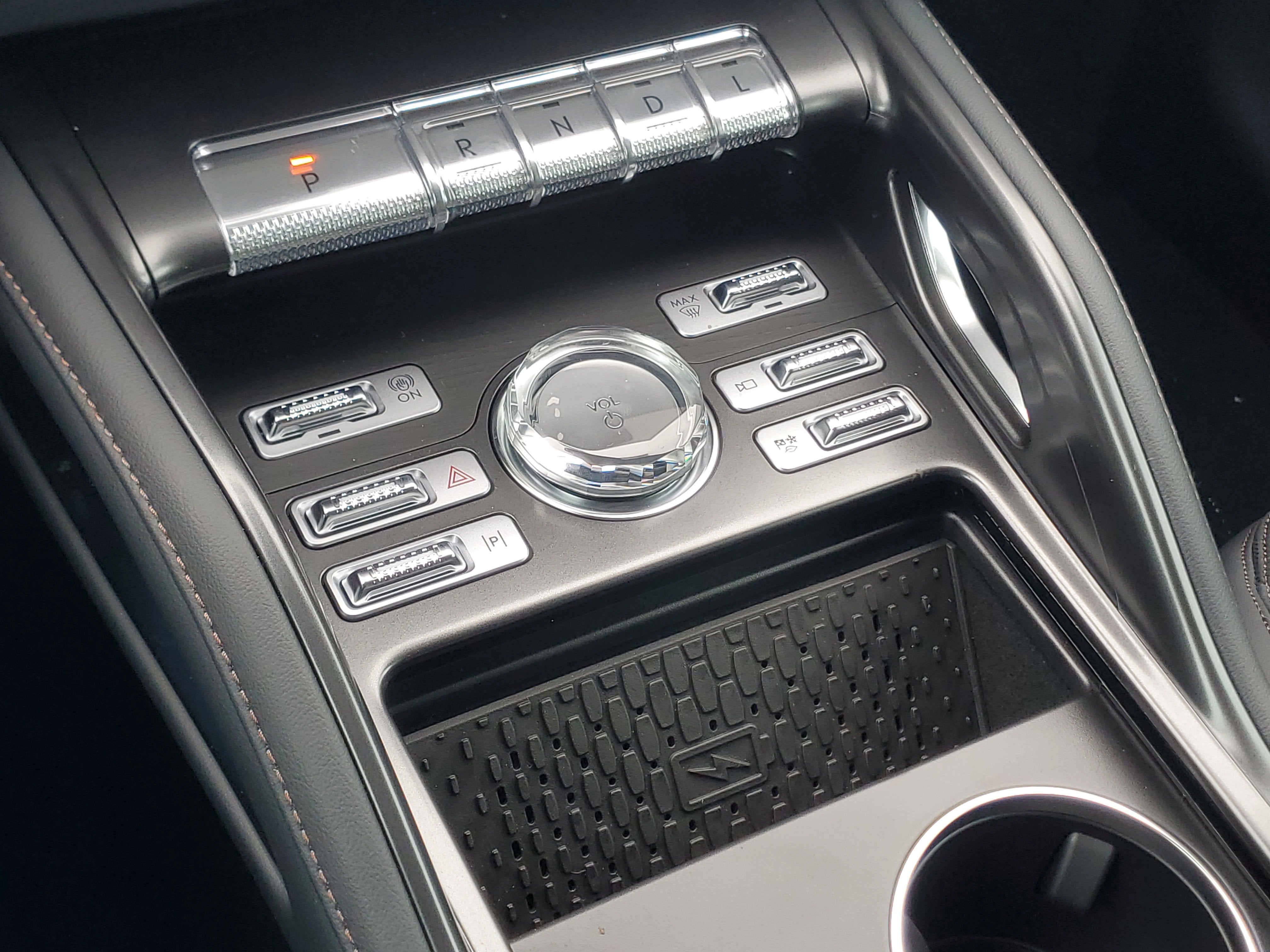 2026 Lincoln Nautilus Reserve Hybrid